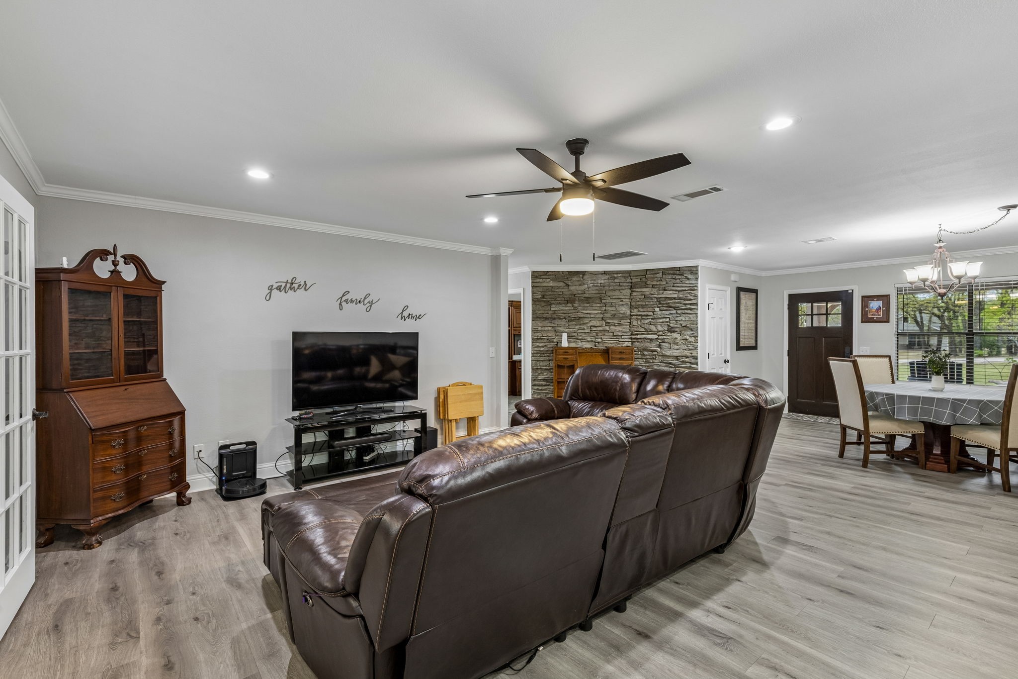 1003 Newell Drive, Hudson Oaks, TX, 76087