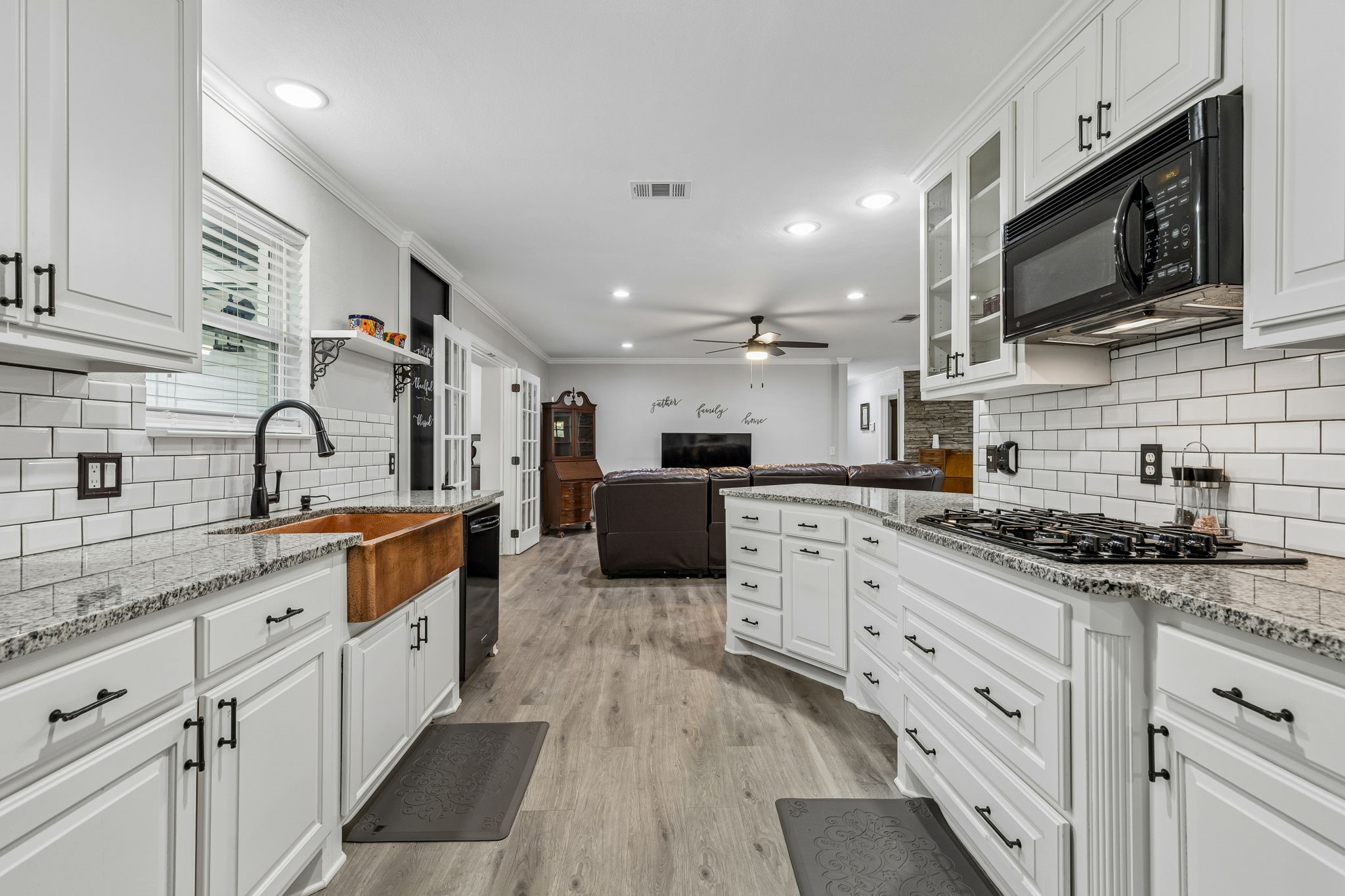 1003 Newell Drive, Hudson Oaks, TX, 76087