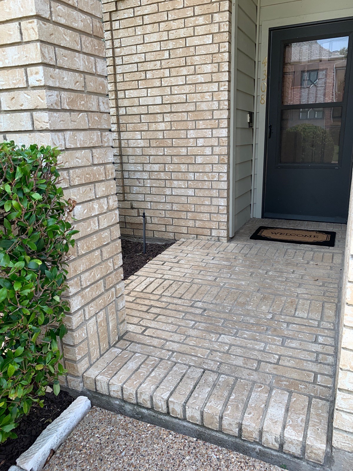 Property photo 02 of 4308 N Capistrano Drive, Dallas, TX 75287 | MLS #21224300