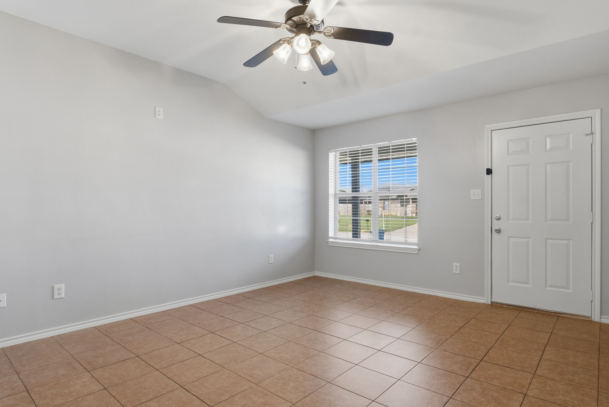 208 Shelley, Lindale, TX, 75771
