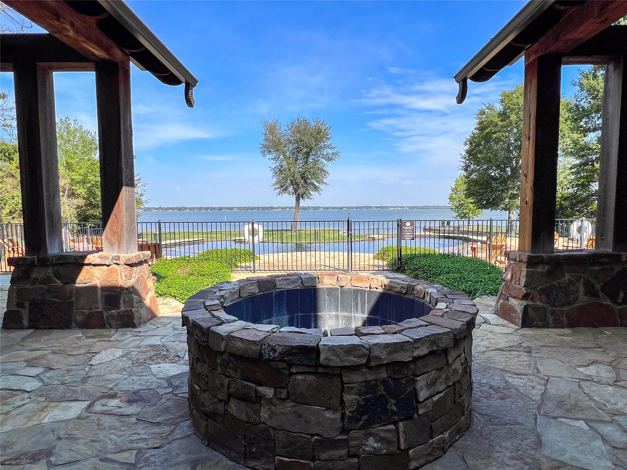 445 Sun Valley, Mabank, TX, 75147