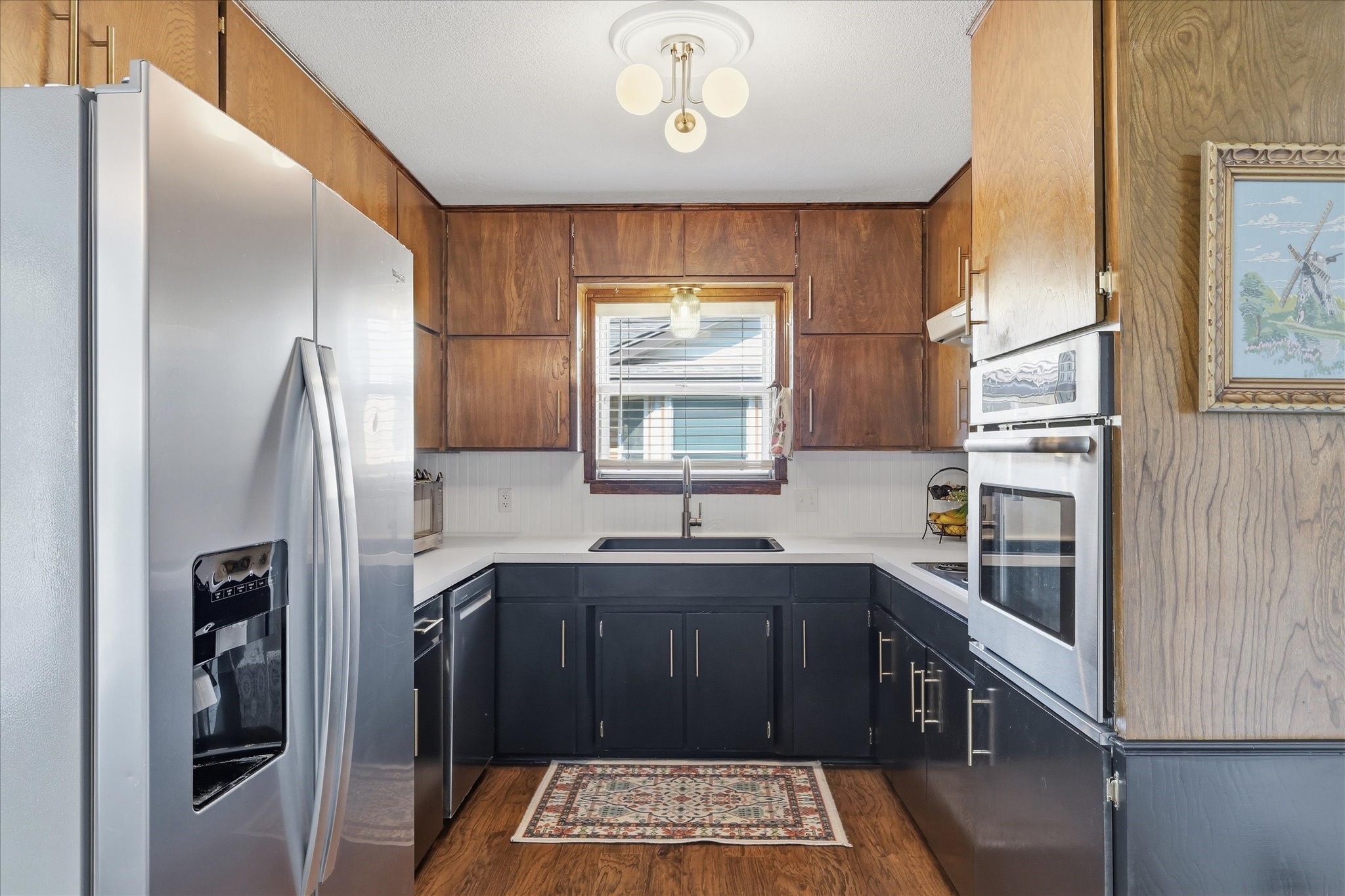 217 E Louella Drive, Hurst, TX, 76054
