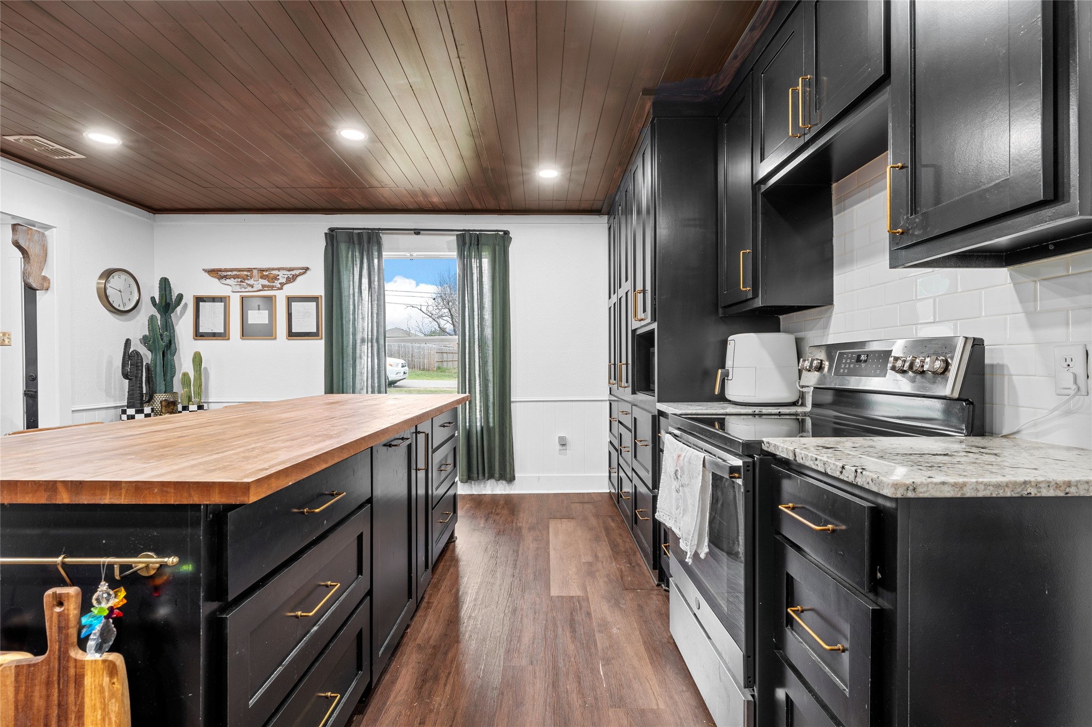 303 E Karels Drive, Robinson, TX, 76706