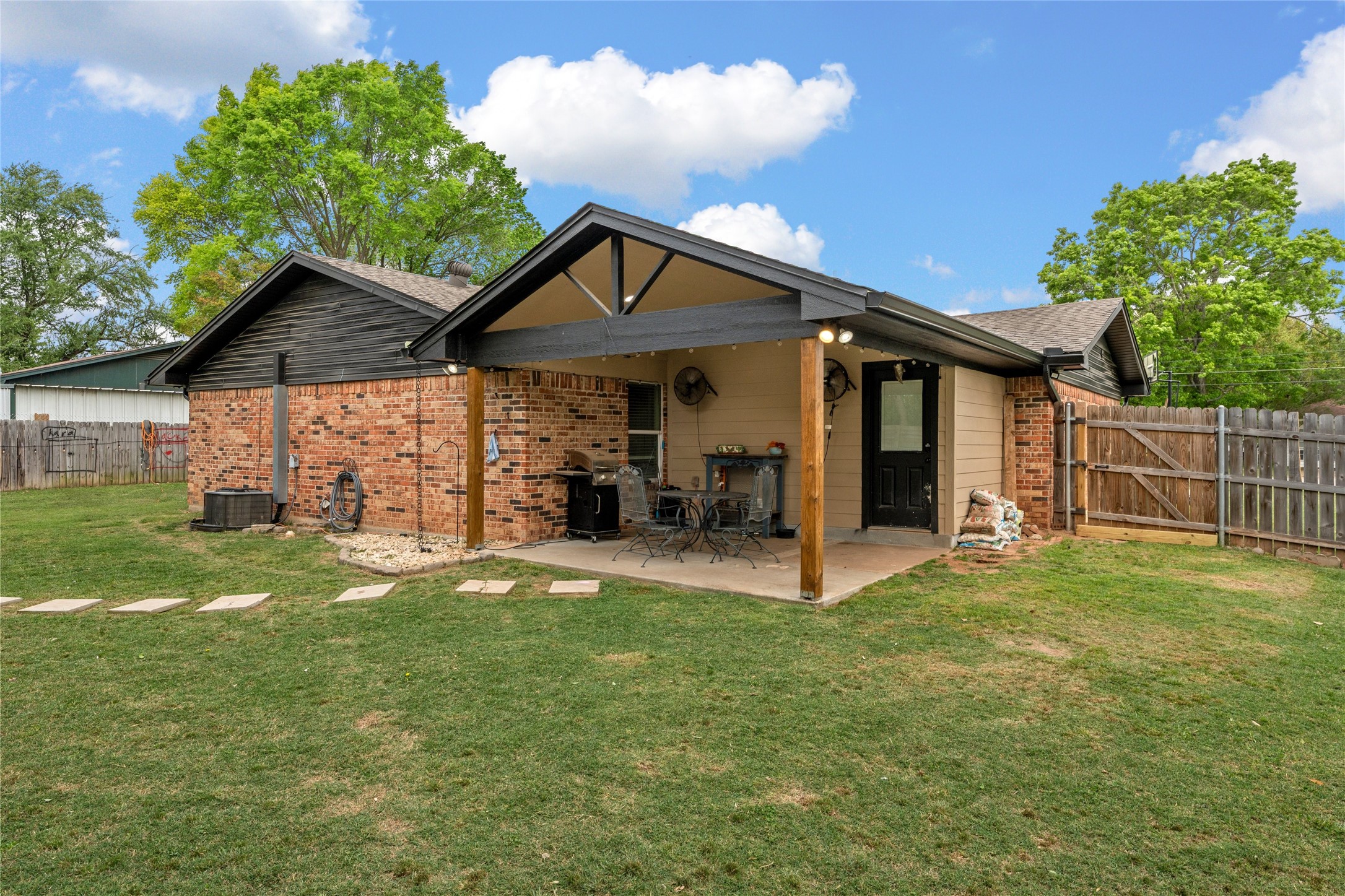 303 E Karels Drive, Robinson, TX, 76706