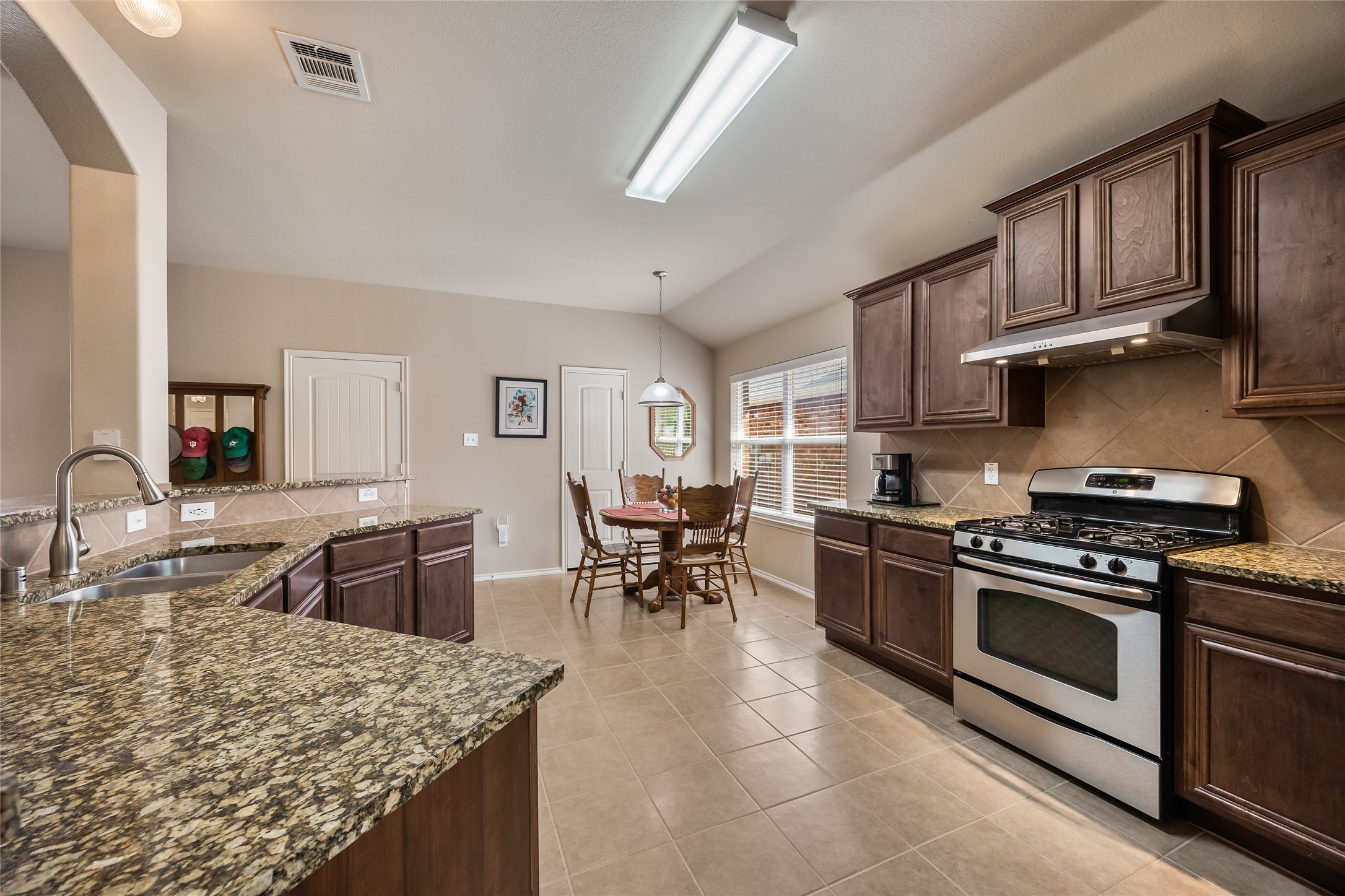 1260 Highbluff Lane, Rockwall, TX, 75087