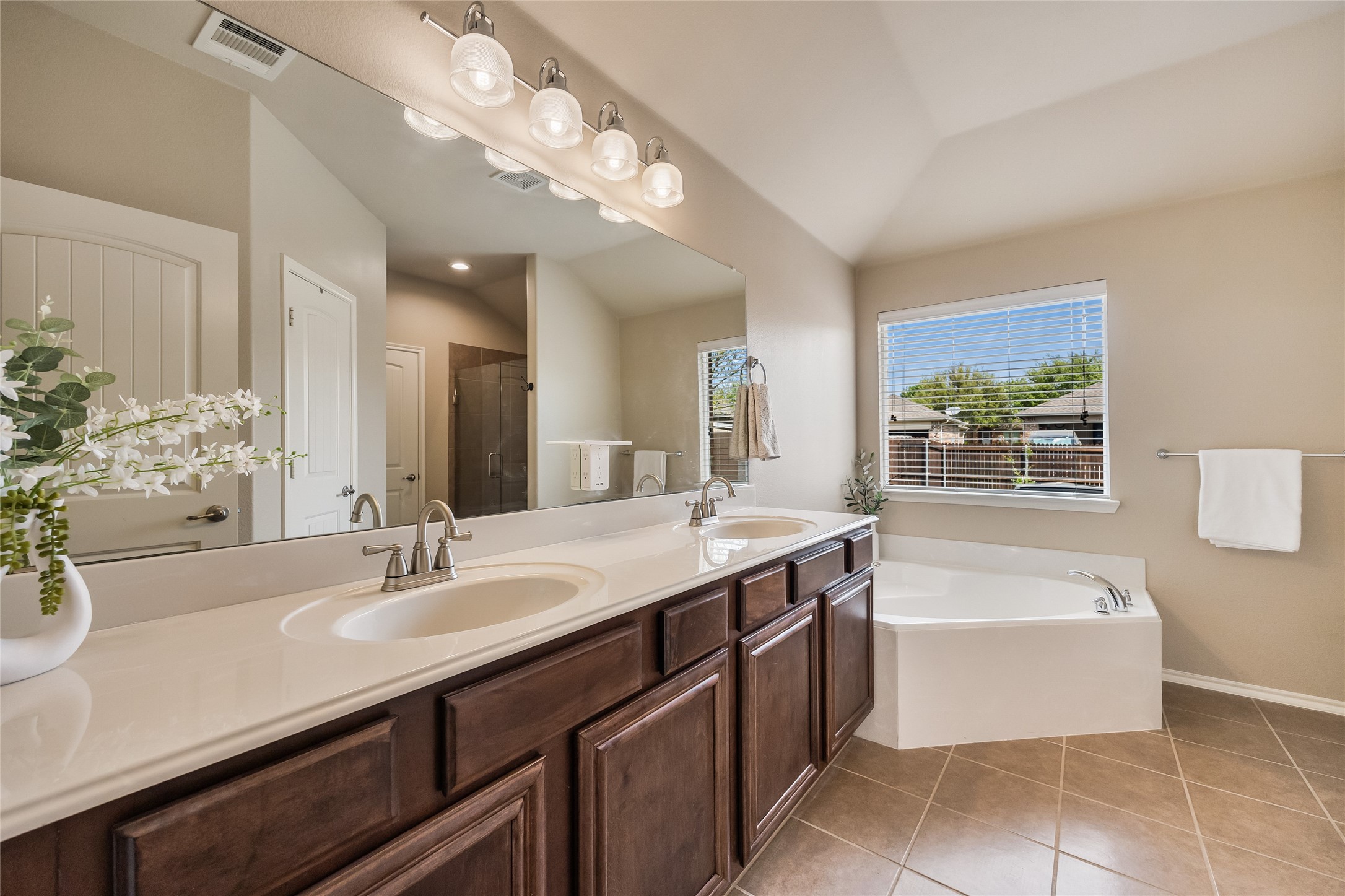 1260 Highbluff Lane, Rockwall, TX, 75087