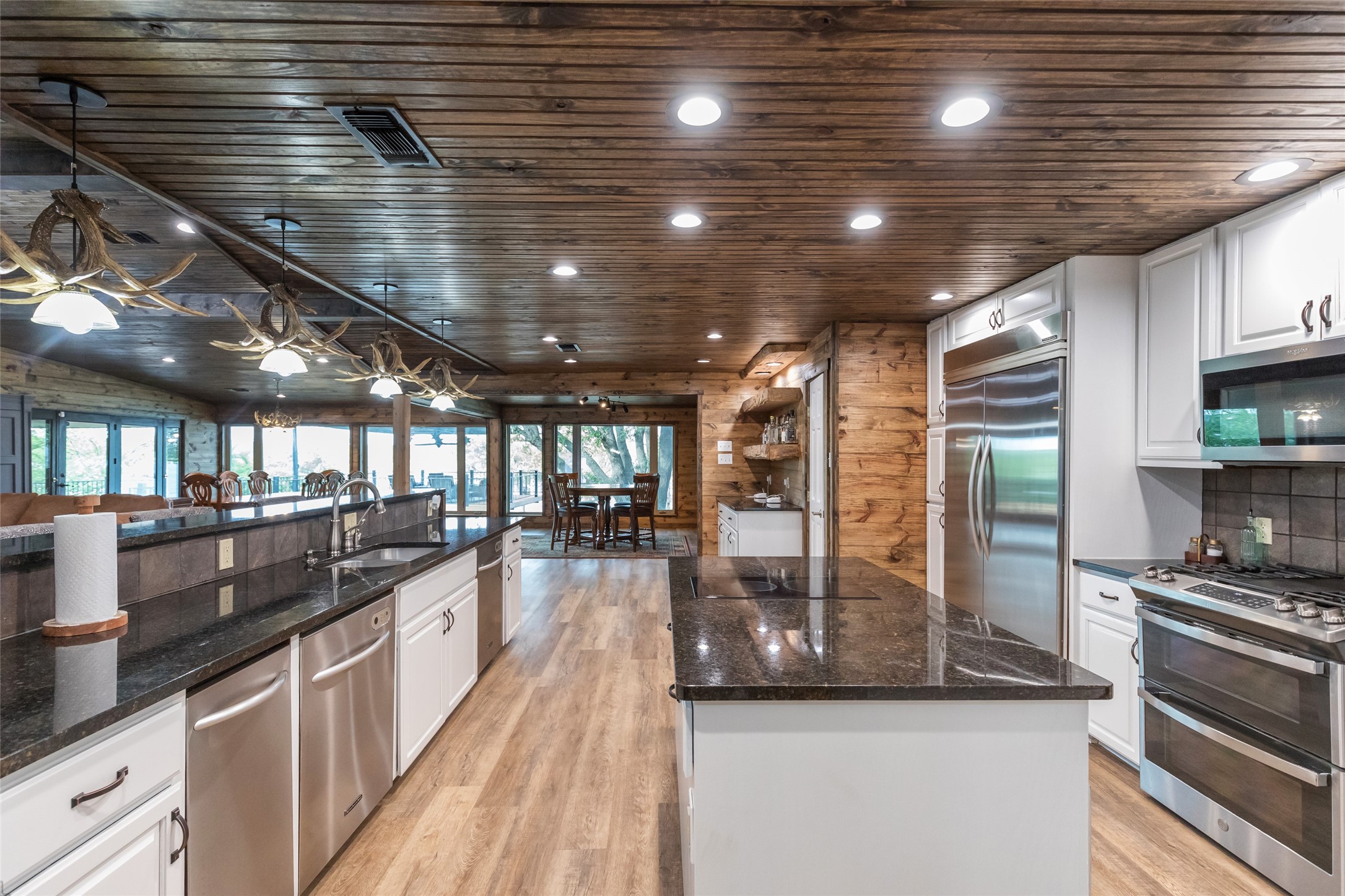 440 Lakeside Drive, Brownwood, TX, 76801