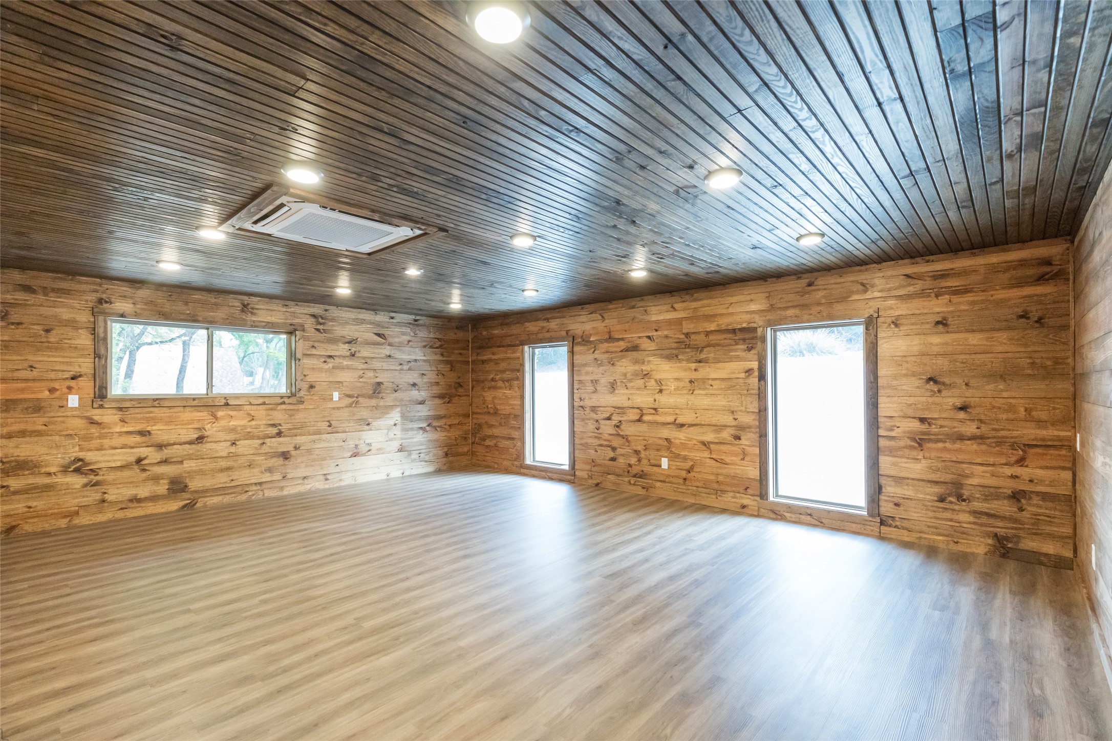 440 Lakeside Drive, Brownwood, TX, 76801