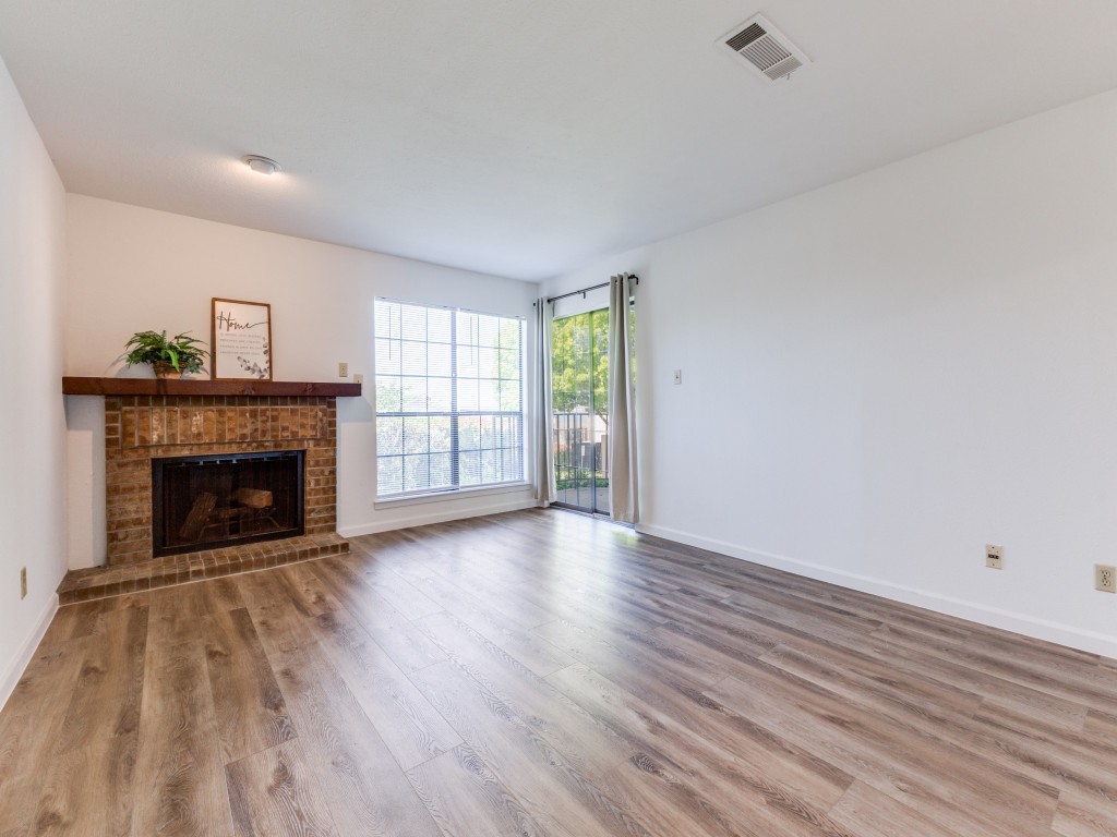 Property photo 04 of 114 Henry M Chandler Drive, Rockwall, TX 75032 | MLS #21225134