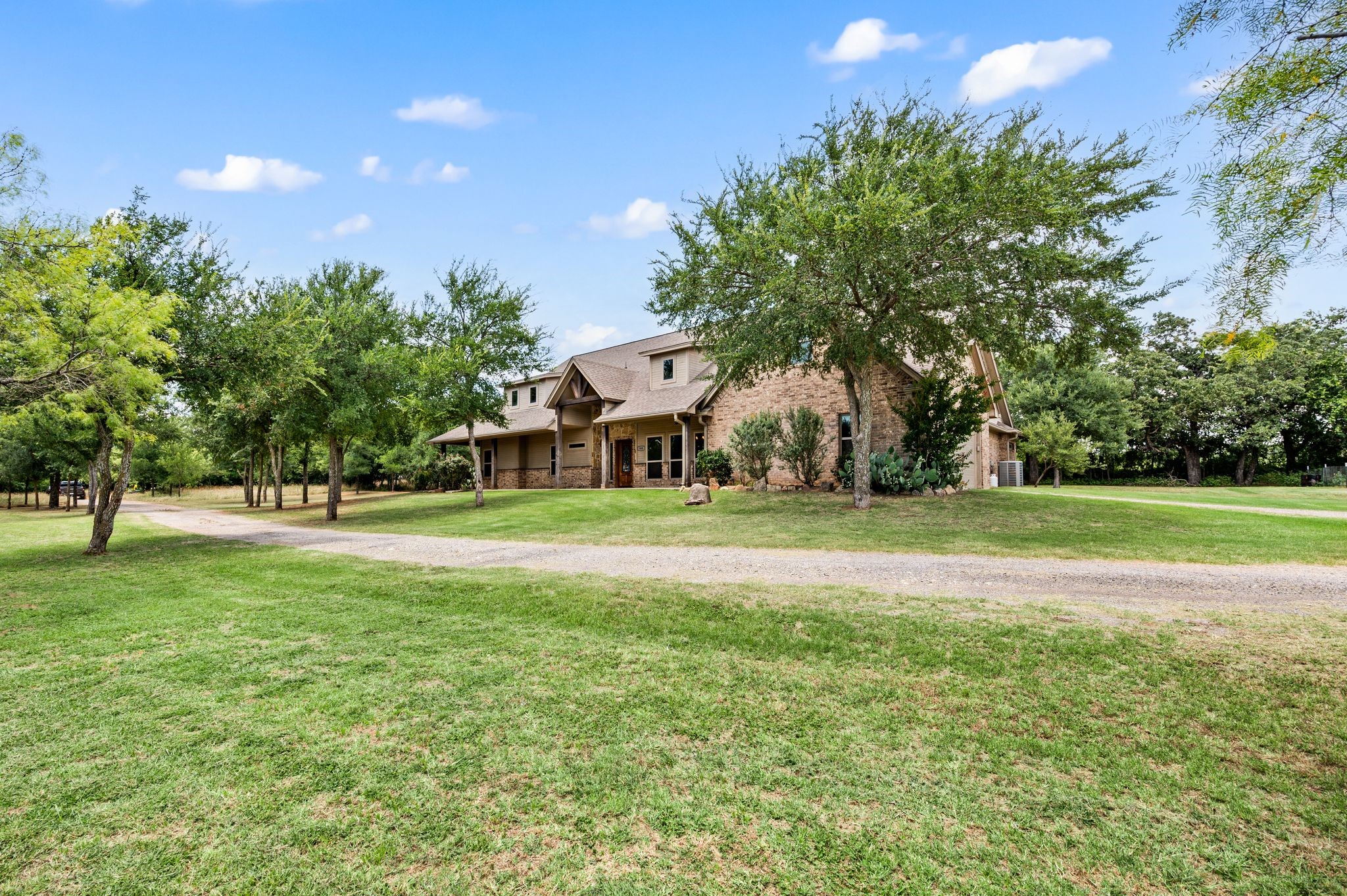 Property photo 02 of 3019 FM 718, Newark, TX 76071 | MLS #21225247