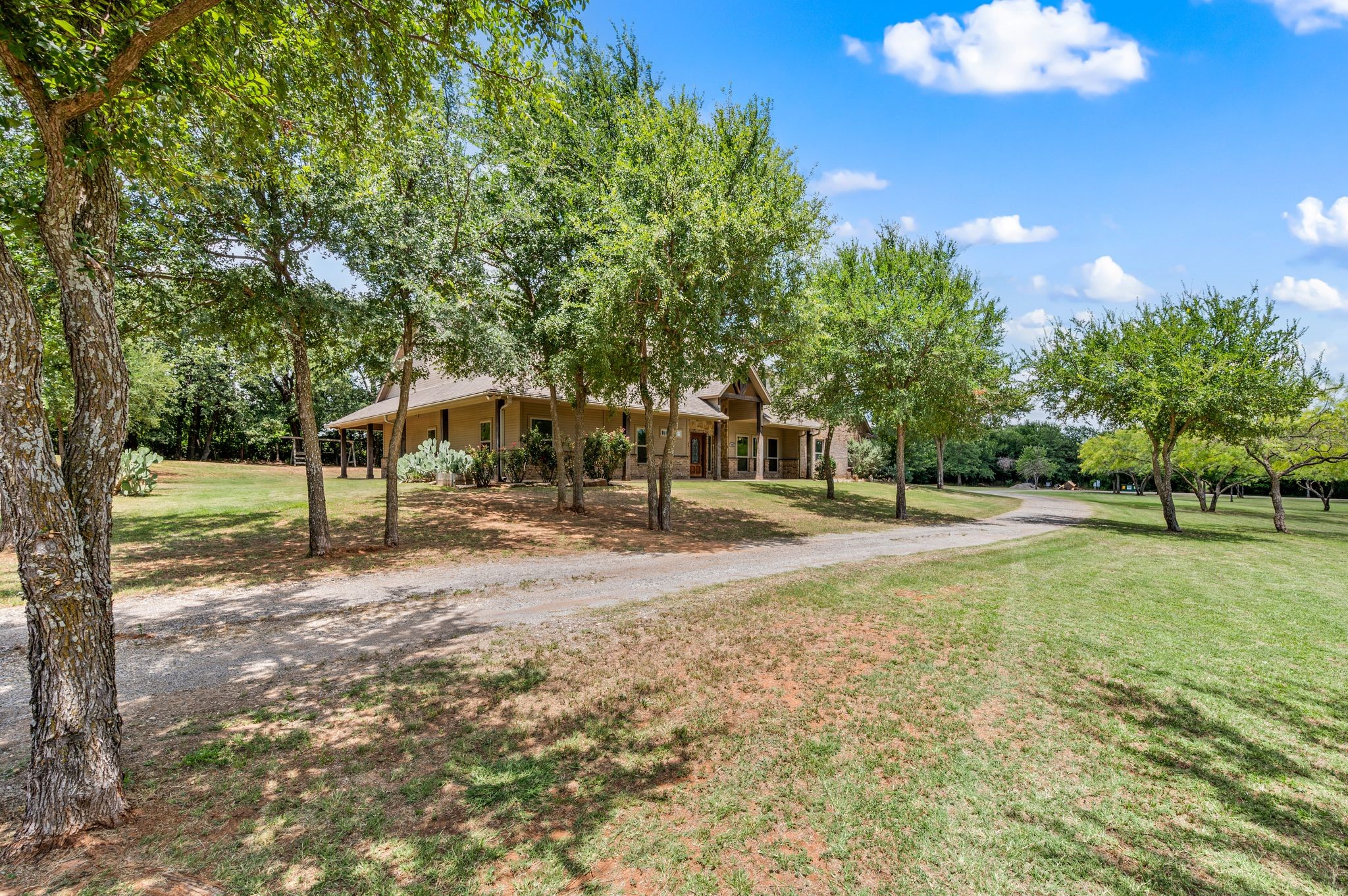 Property photo 04 of 3019 FM 718, Newark, TX 76071 | MLS #21225247
