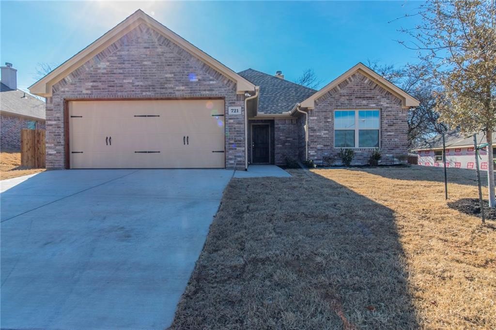Property photo 01 of 721 Smyth Street, Aledo, TX 76008 | MLS #21225717