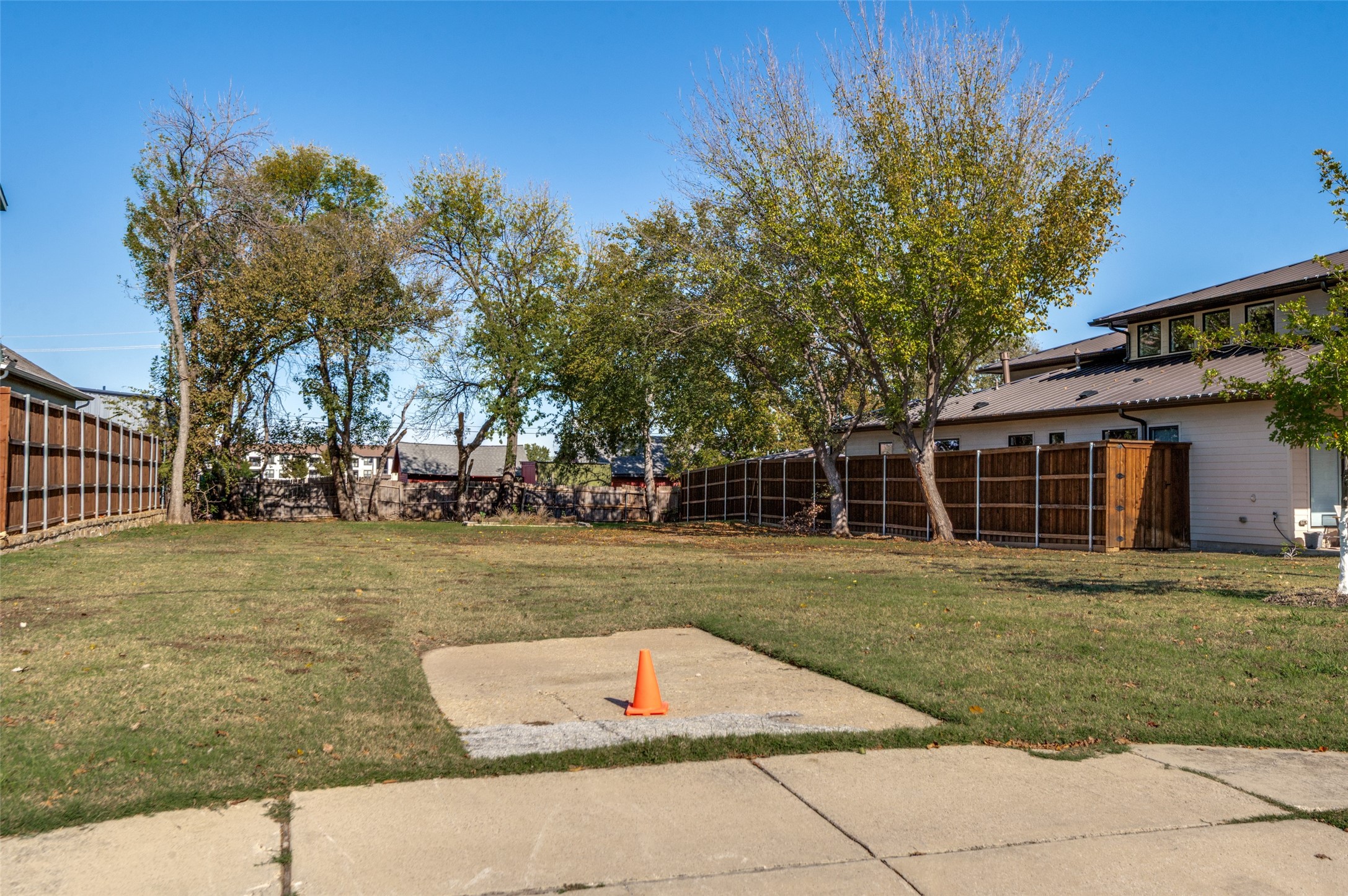 711 E Wall Street, Grapevine, TX, 76051