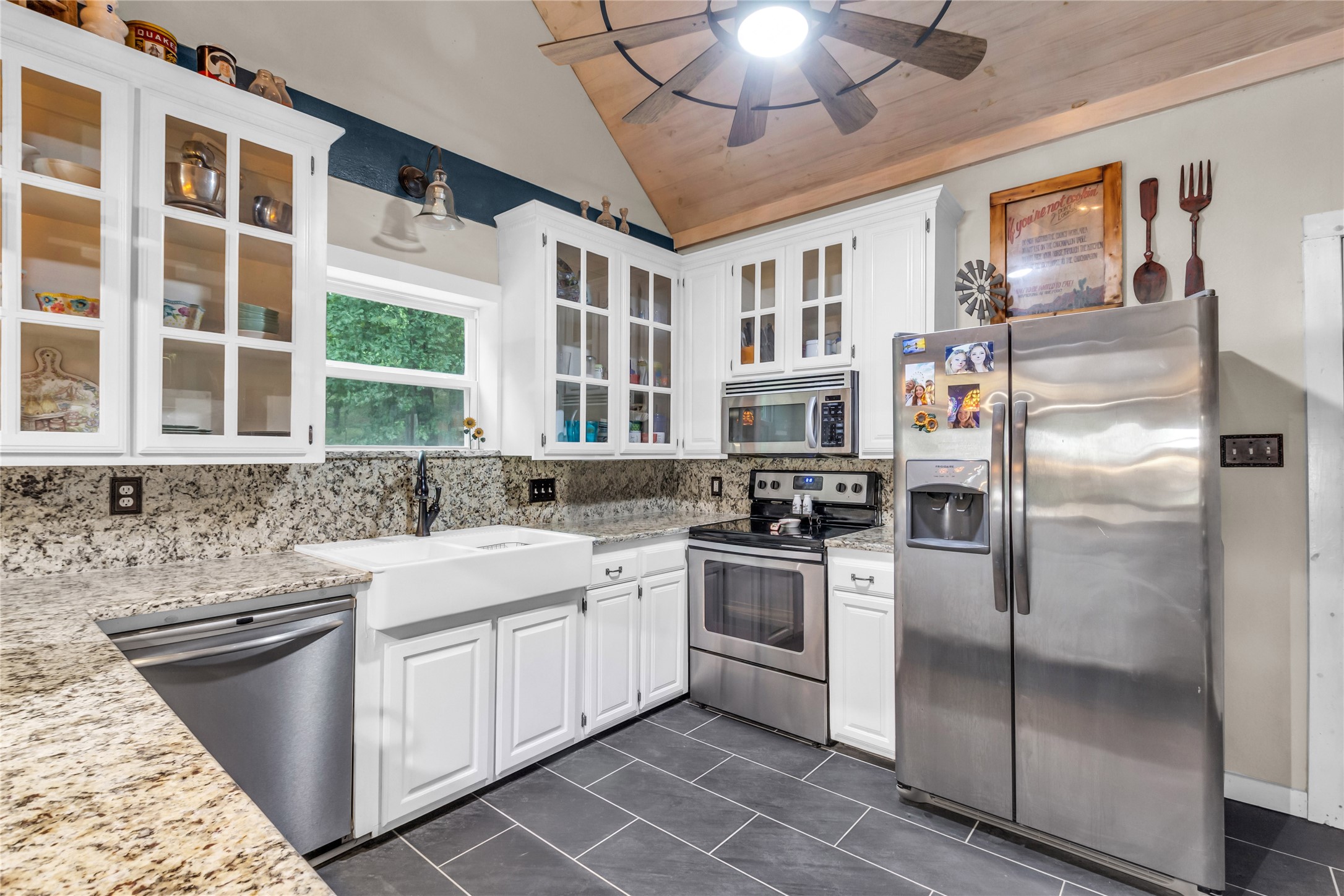459 County Road 4600, Trenton, TX, 75490
