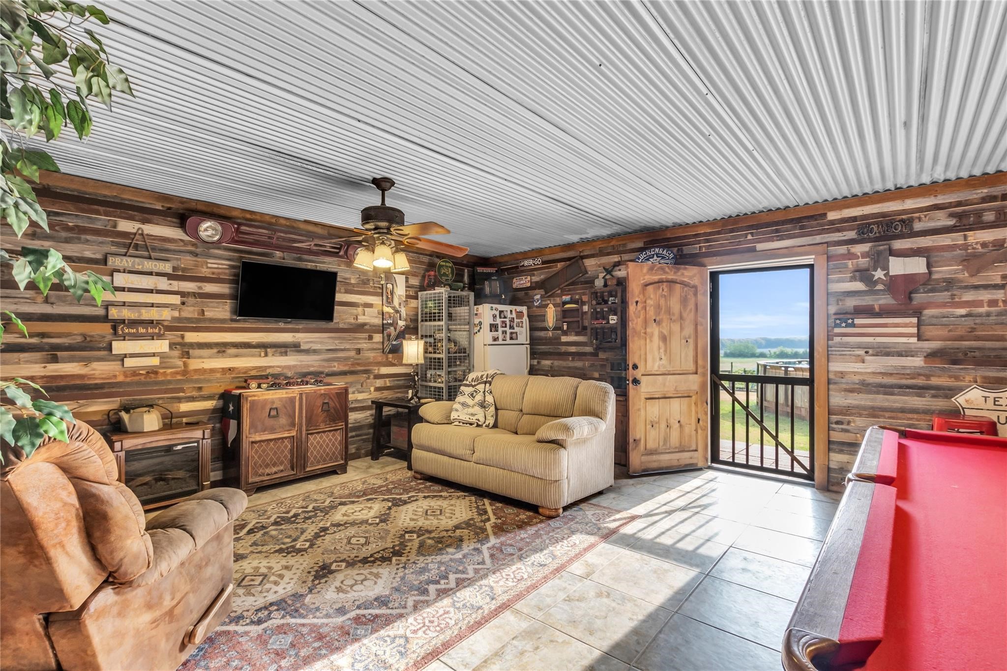 459 County Road 4600, Trenton, TX, 75490