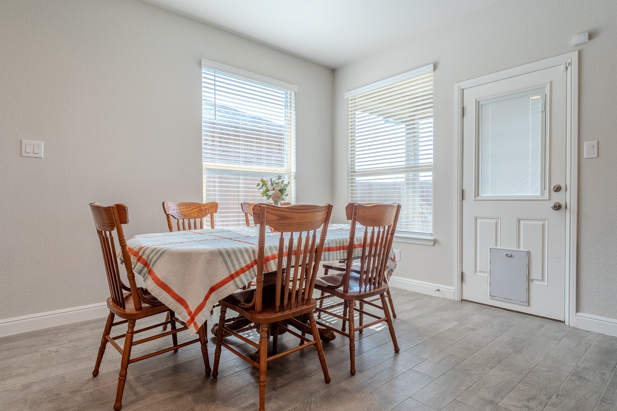 521 Dunmore Drive, Fort Worth, TX, 76052