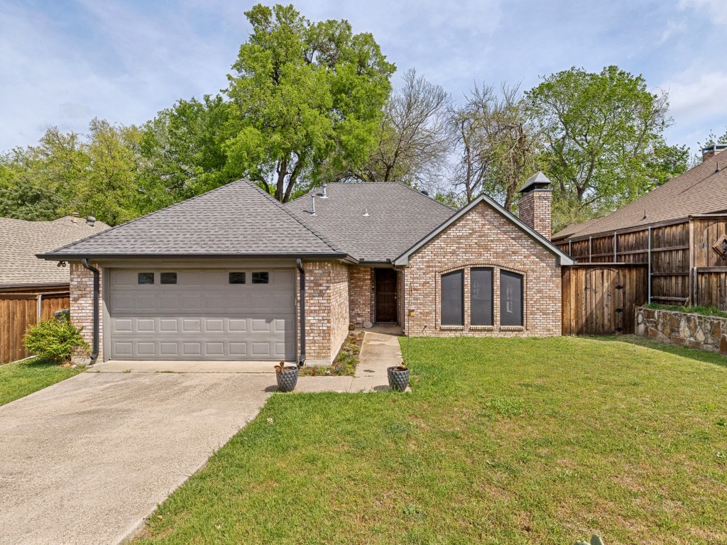 Property photo 01 of 104 Park Circle, Mckinney, TX 75069 | MLS #21226328