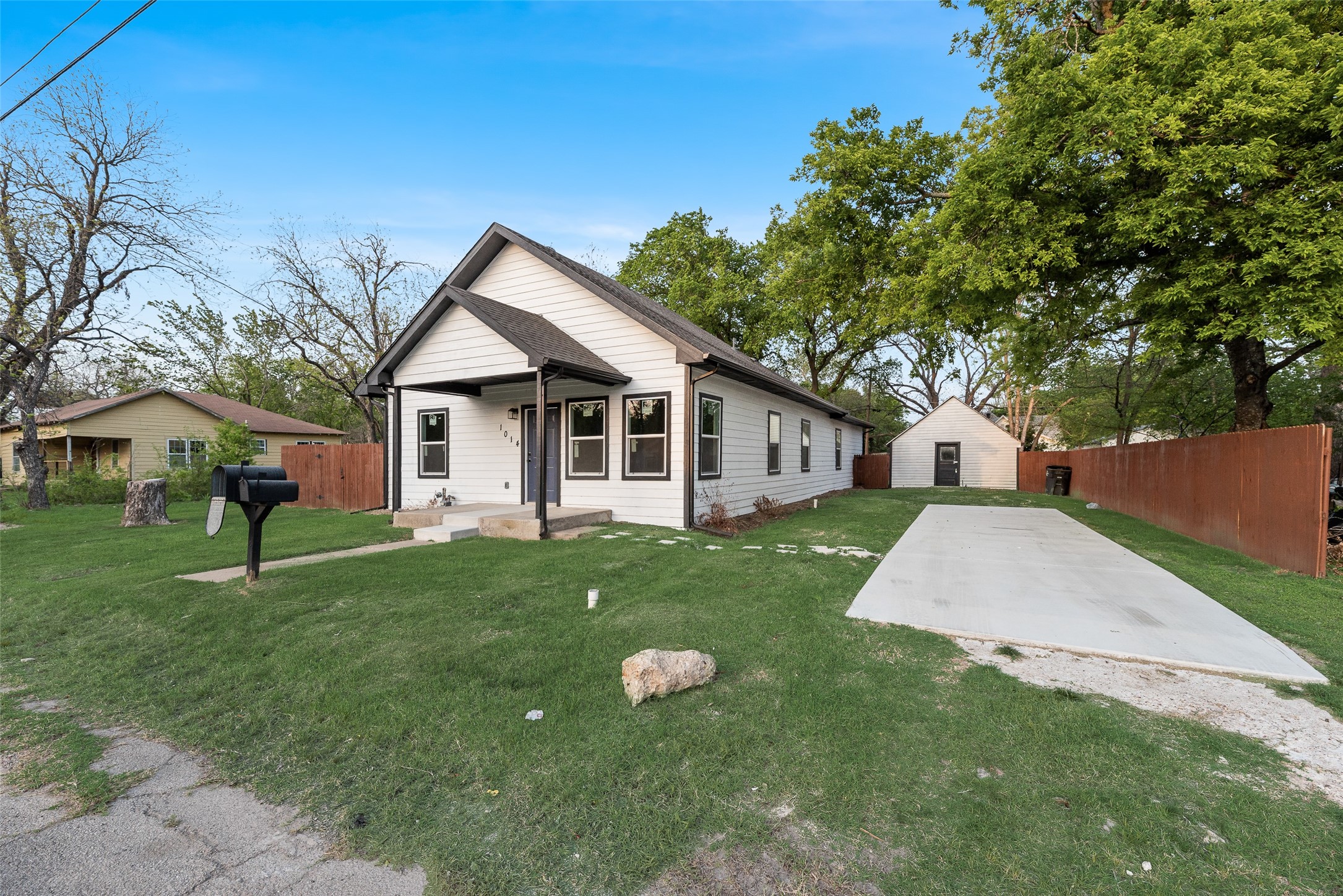 1014 Trinity Street, Cleburne, TX, 76031
