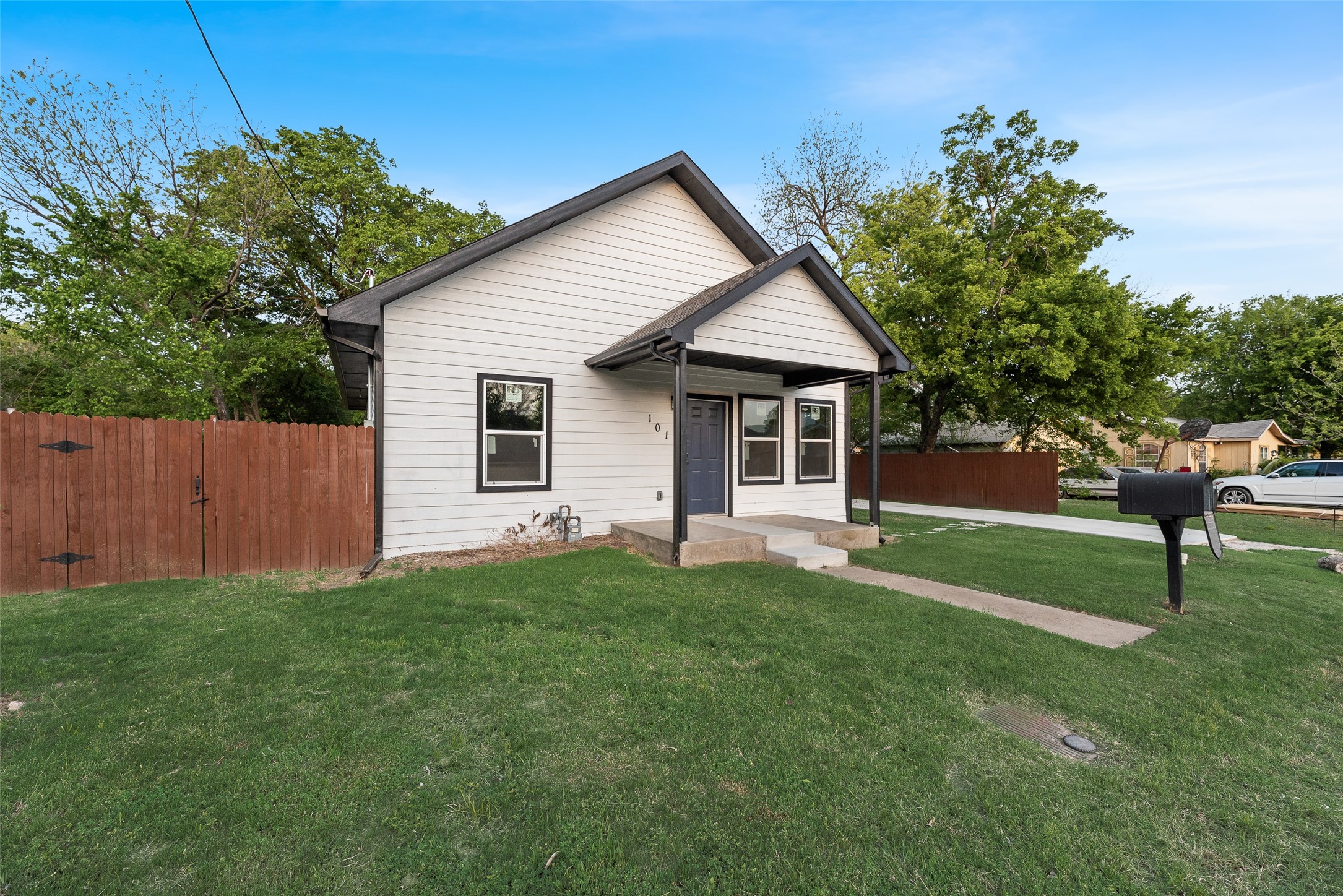 1014 Trinity Street, Cleburne, TX, 76031