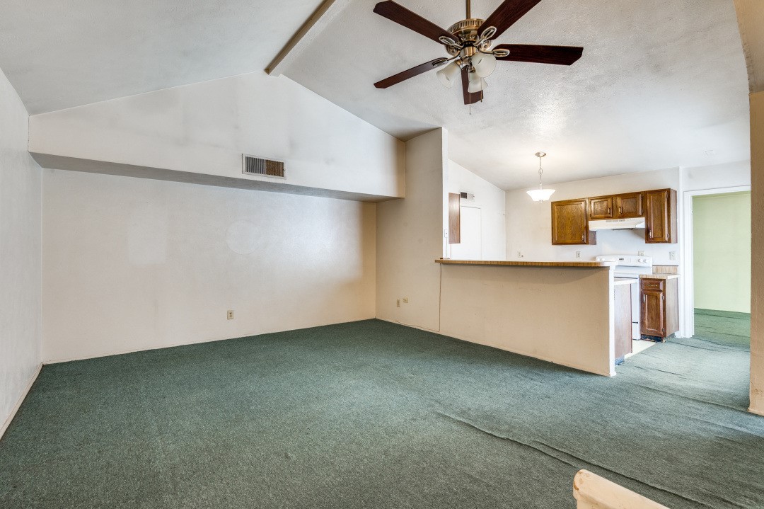 Property photo 04 of 7049 Sorcey Road, Dallas, TX 75249 | MLS #21226840