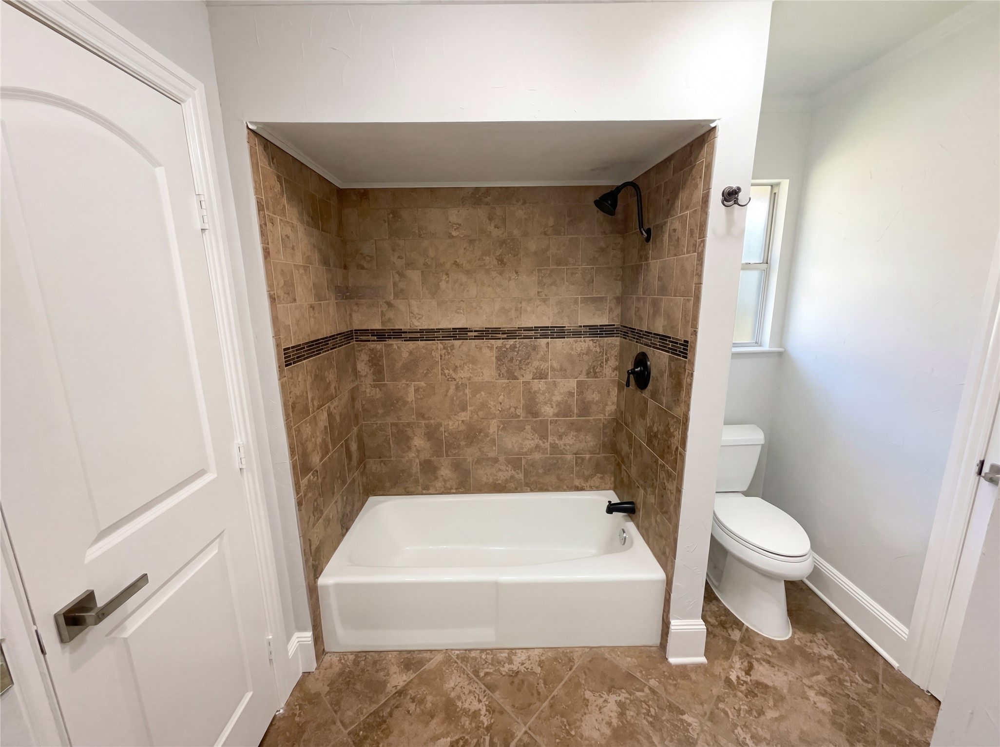 2800 N Surrey Drive, Carrollton, TX, 75006
