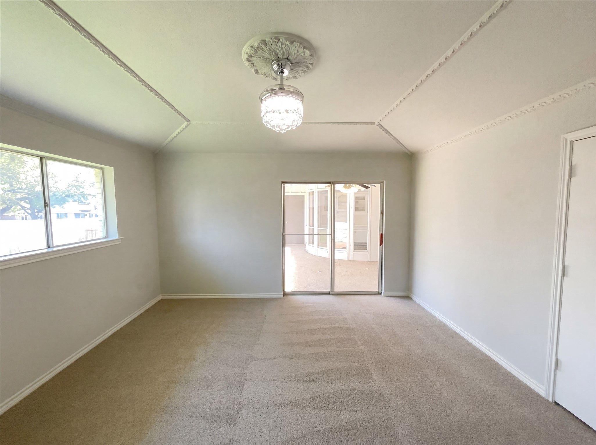 2800 N Surrey Drive, Carrollton, TX, 75006