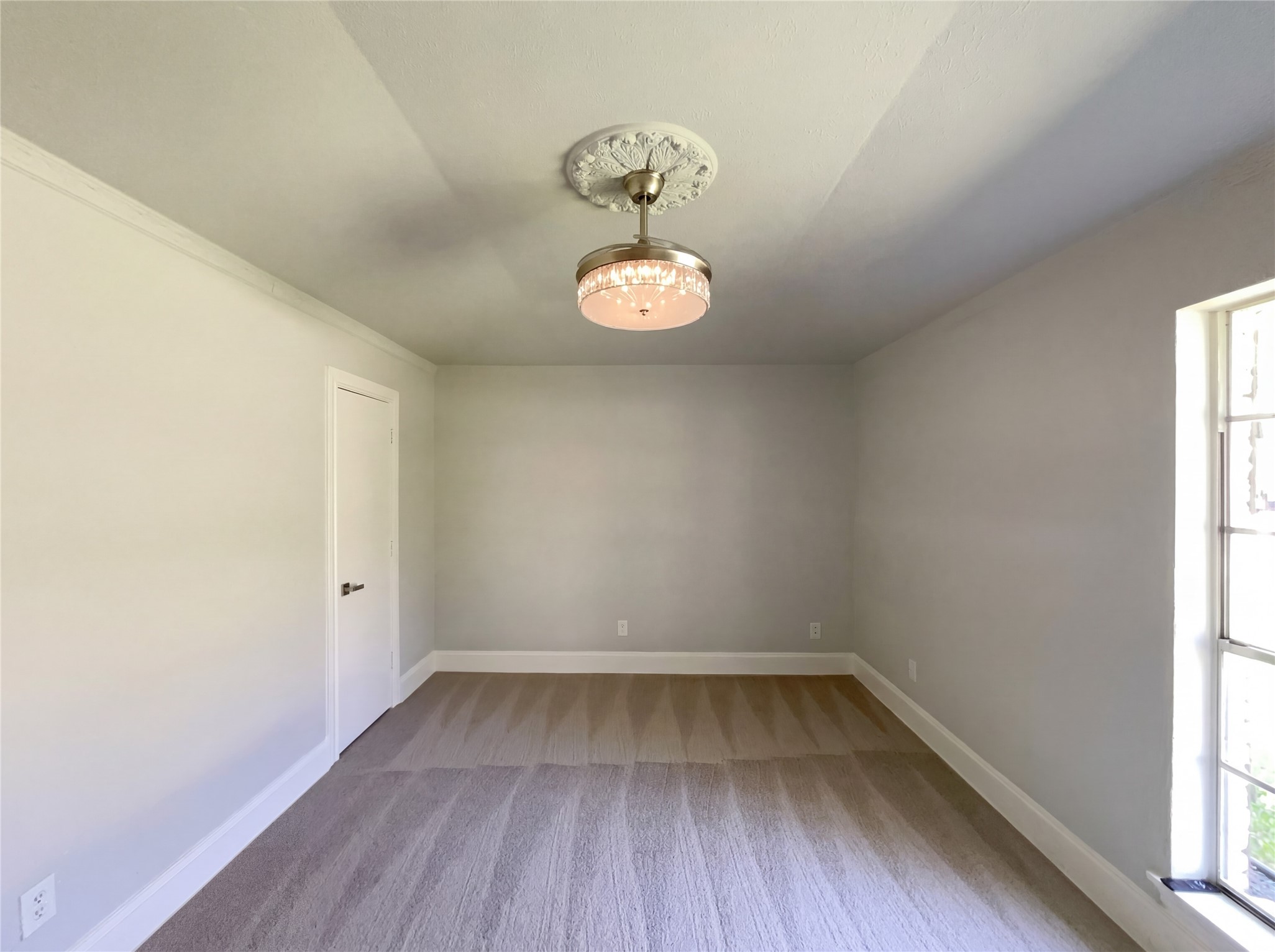 2800 N Surrey Drive, Carrollton, TX, 75006