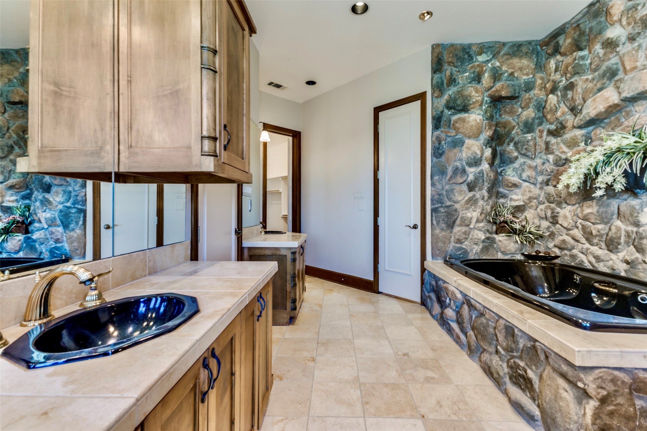 505 Loma Vista, Heath, TX, 75032