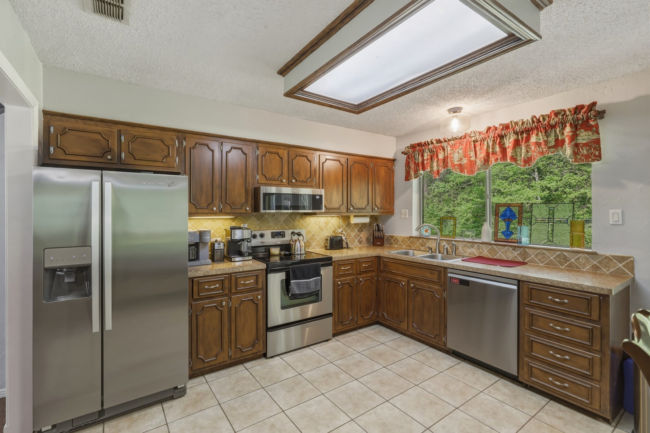 10203 Crestview Drive, Tyler, TX, 75707