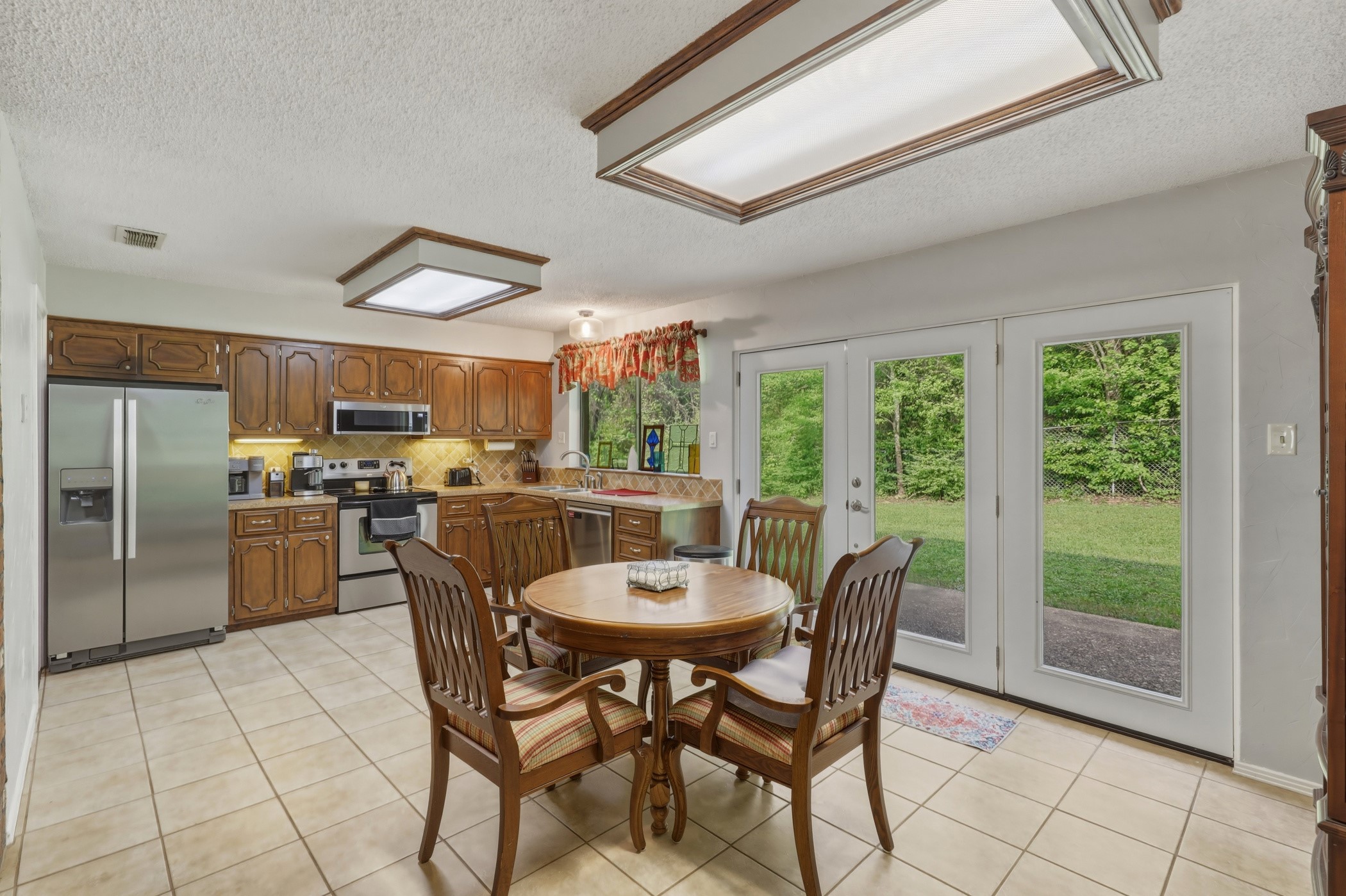 10203 Crestview Drive, Tyler, TX, 75707