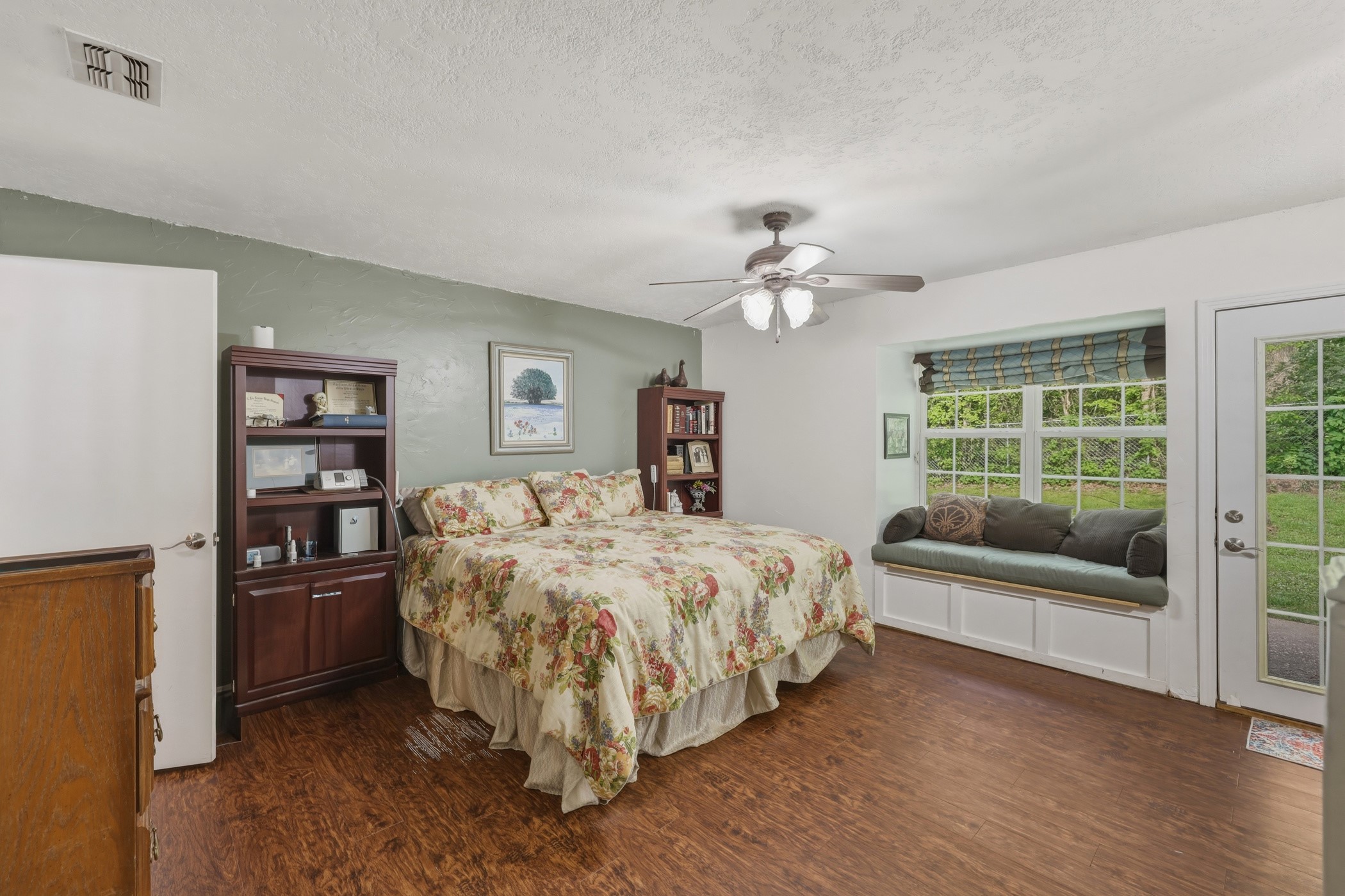 10203 Crestview Drive, Tyler, TX, 75707