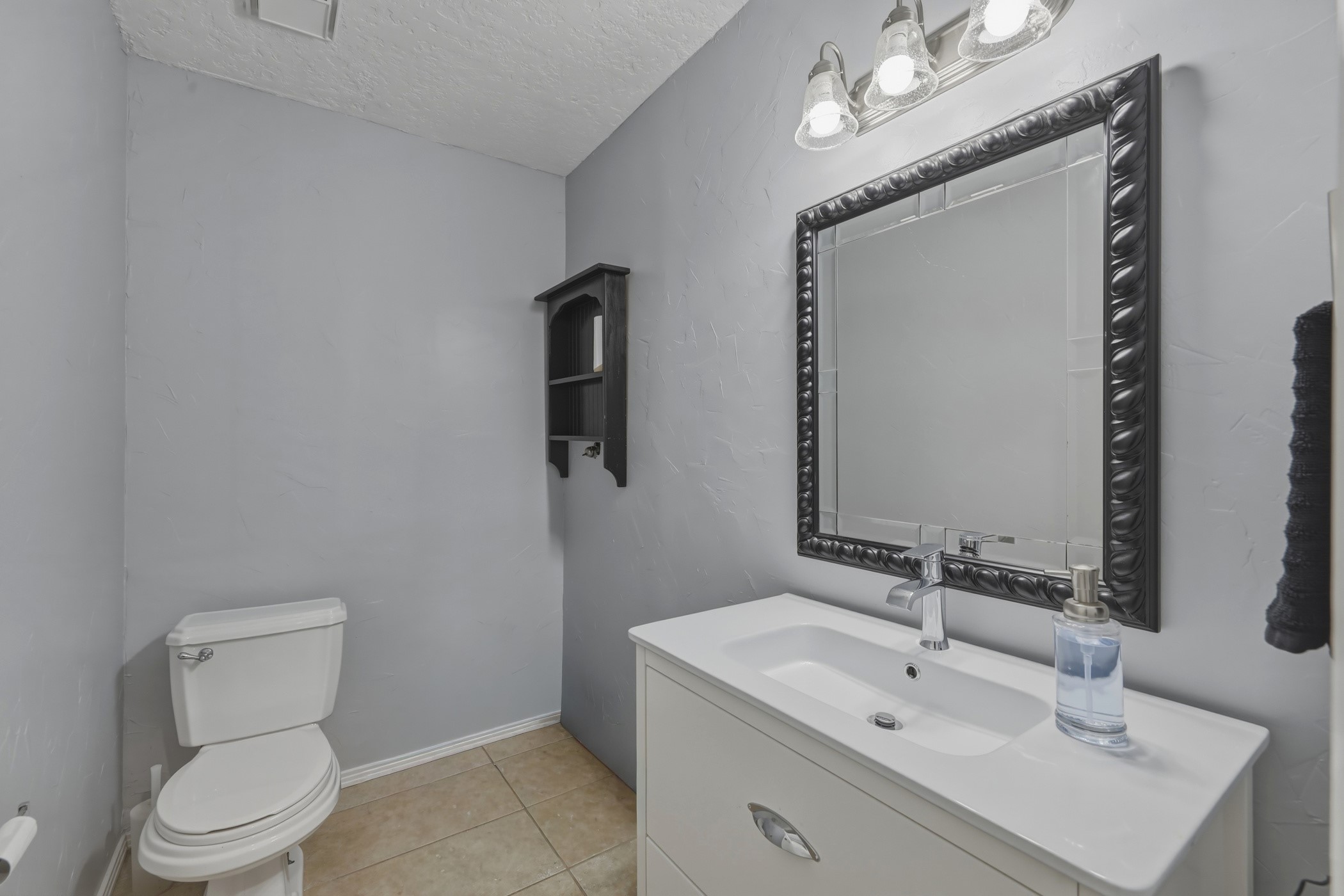 10203 Crestview Drive, Tyler, TX, 75707