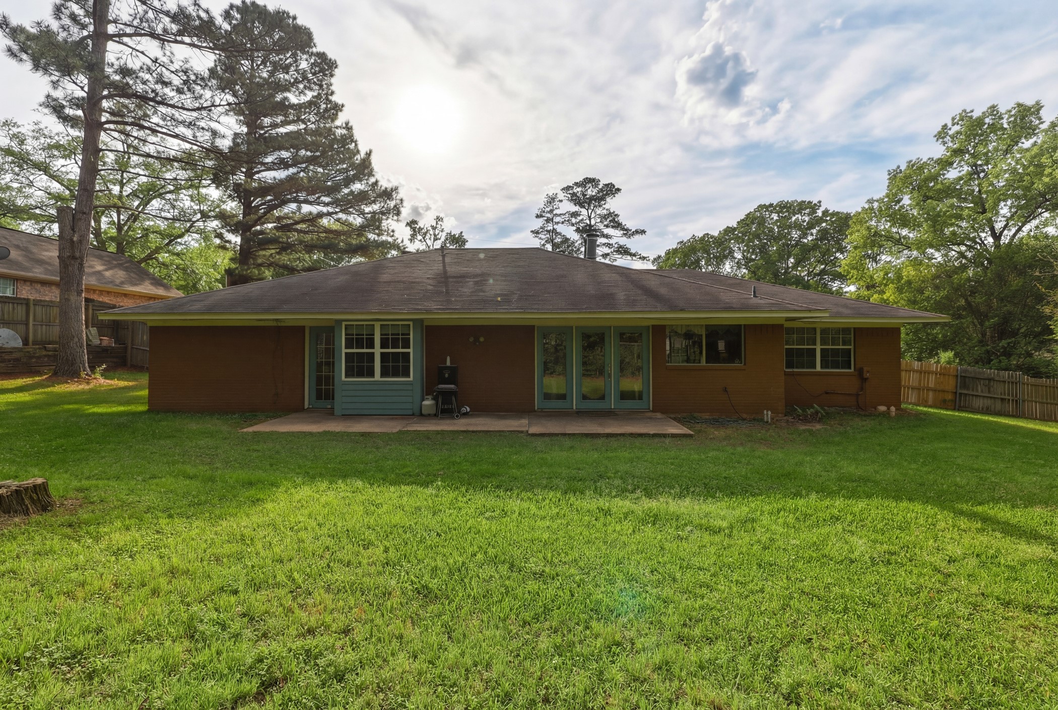 10203 Crestview Drive, Tyler, TX, 75707