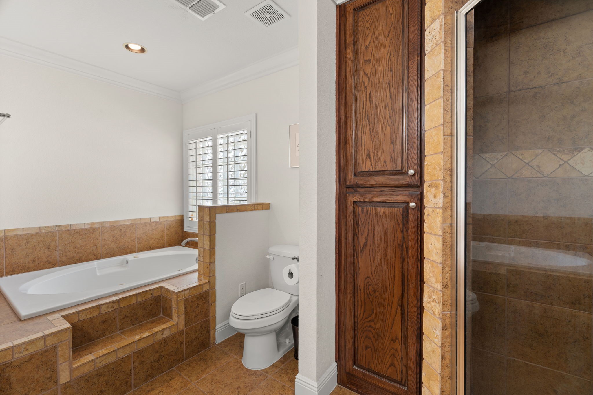112 Waterfall Court, Azle, TX, 76020