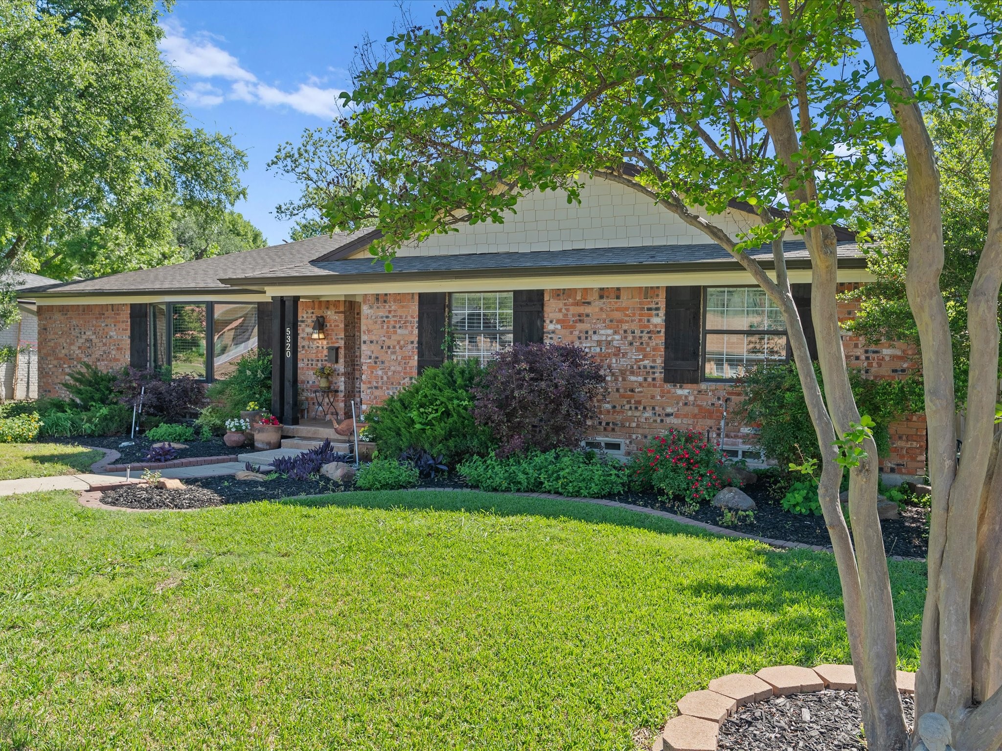 5320 Elkridge Drive, Dallas, TX, 75227