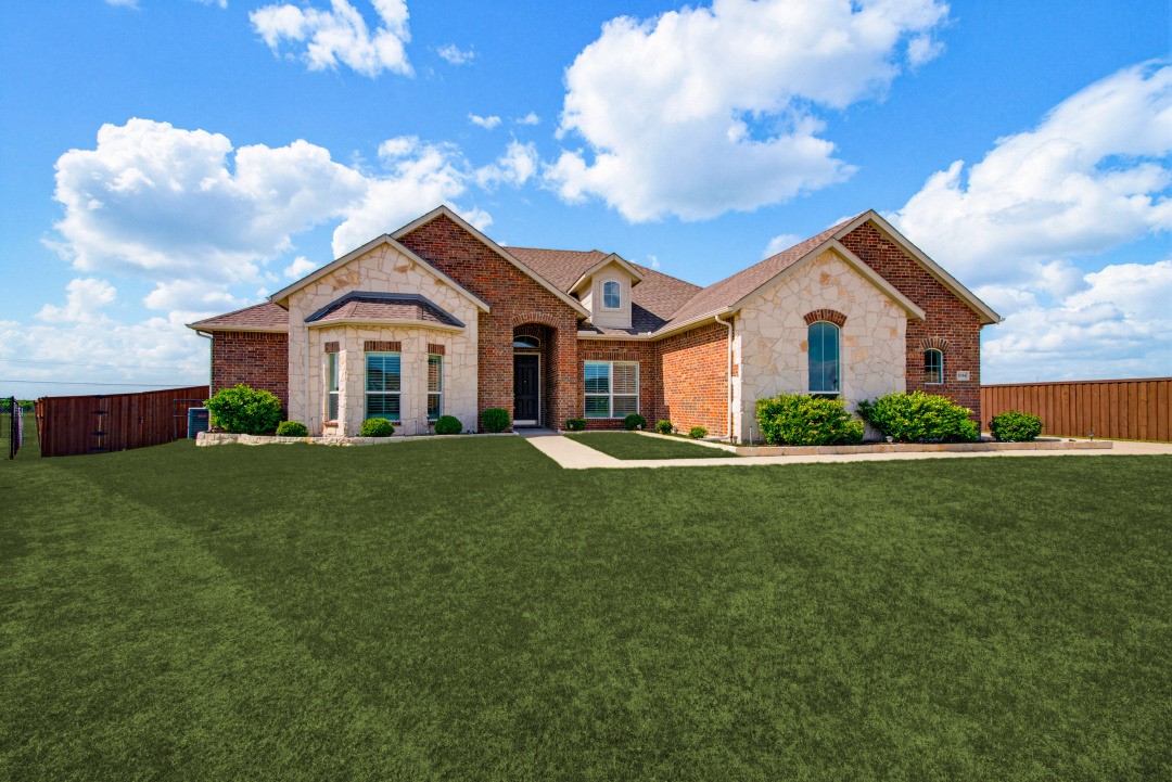 Property photo 02 of 2084 Rolling Meadow Lane, Josephine, TX 75173 | MLS #21227503
