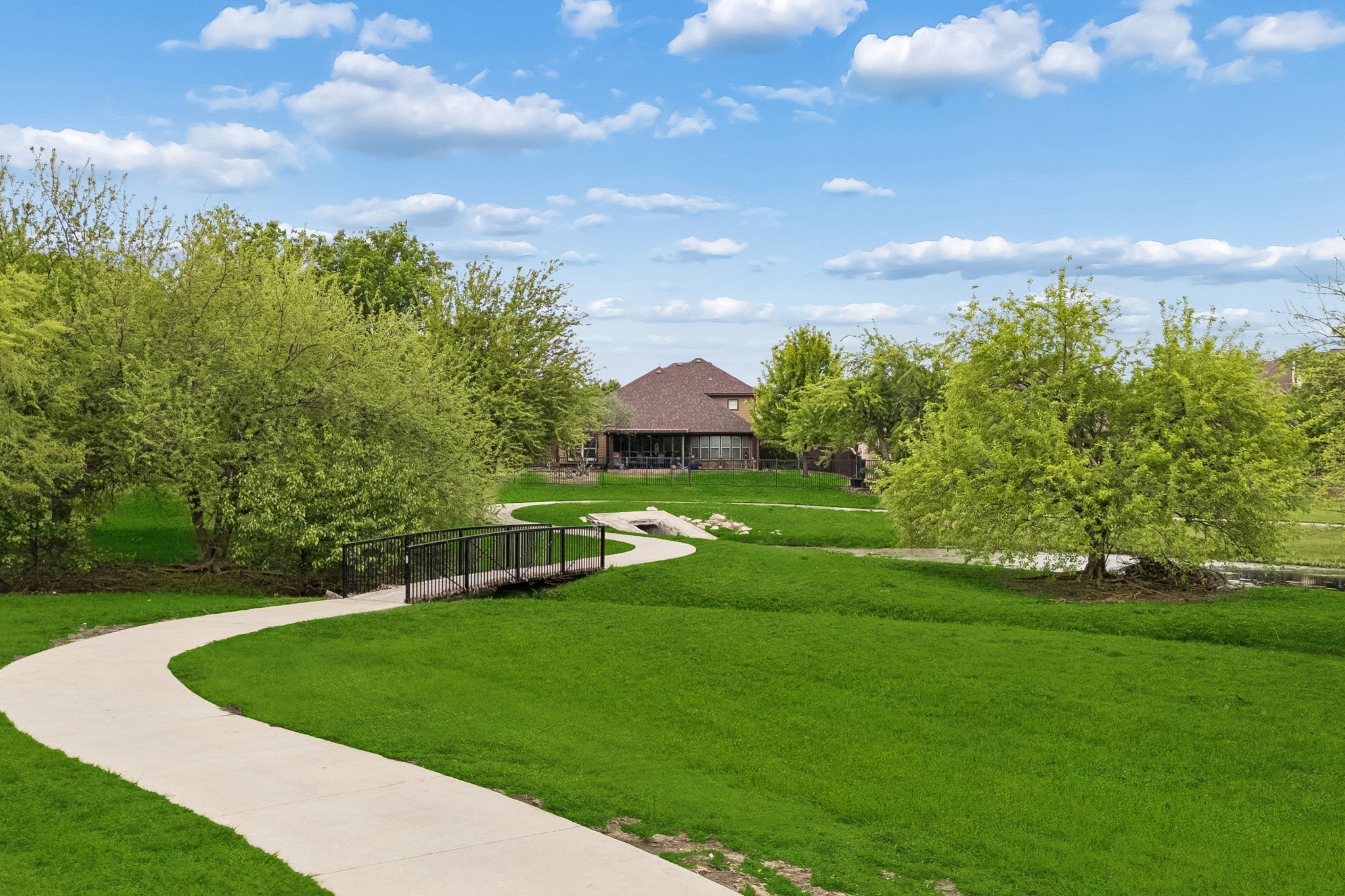 8004 Larch Lane, Fort Worth, TX, 76131