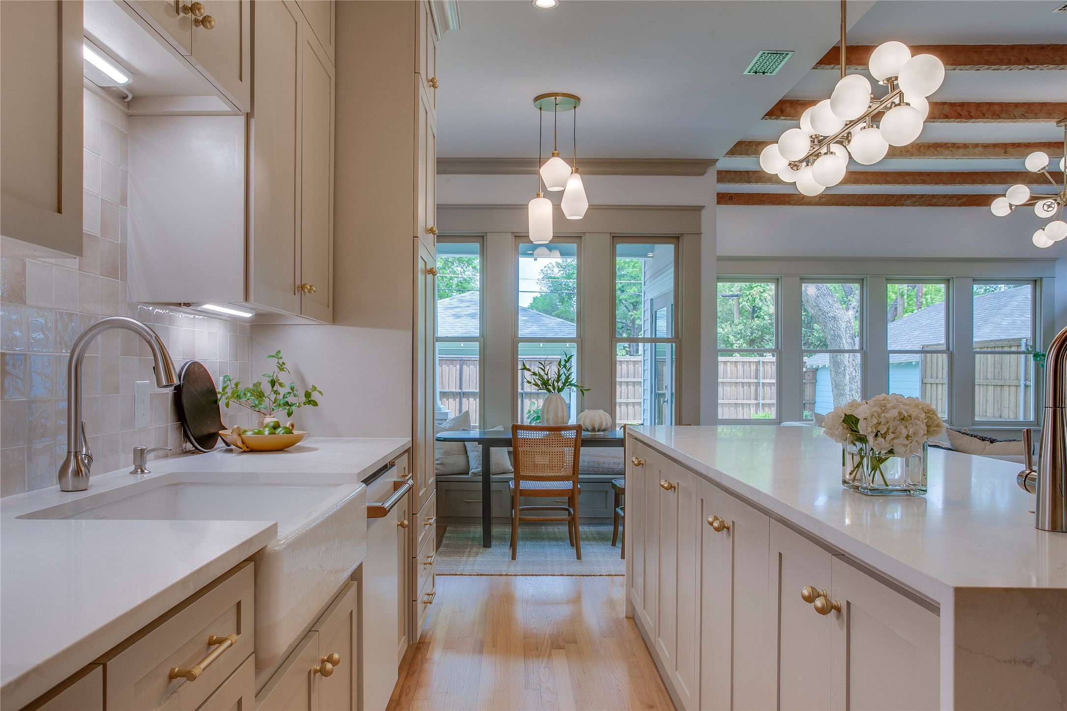 714 N Edgefield Avenue, Dallas, TX, 75208