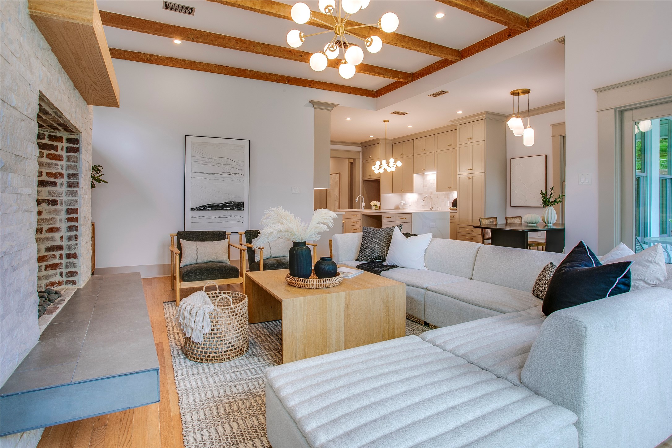 714 N Edgefield Avenue, Dallas, TX, 75208