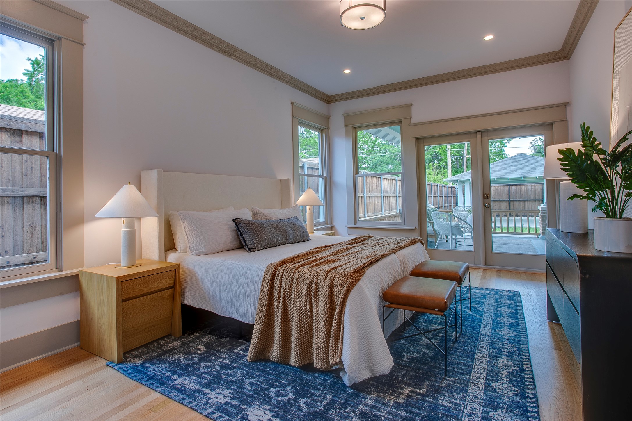 714 N Edgefield Avenue, Dallas, TX, 75208