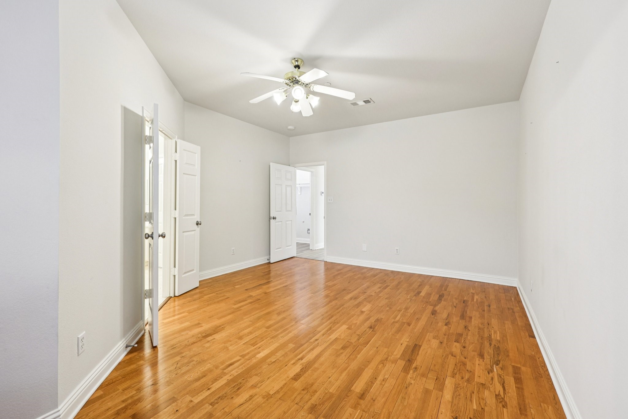458 Richmond Street, Irving, TX, 75063