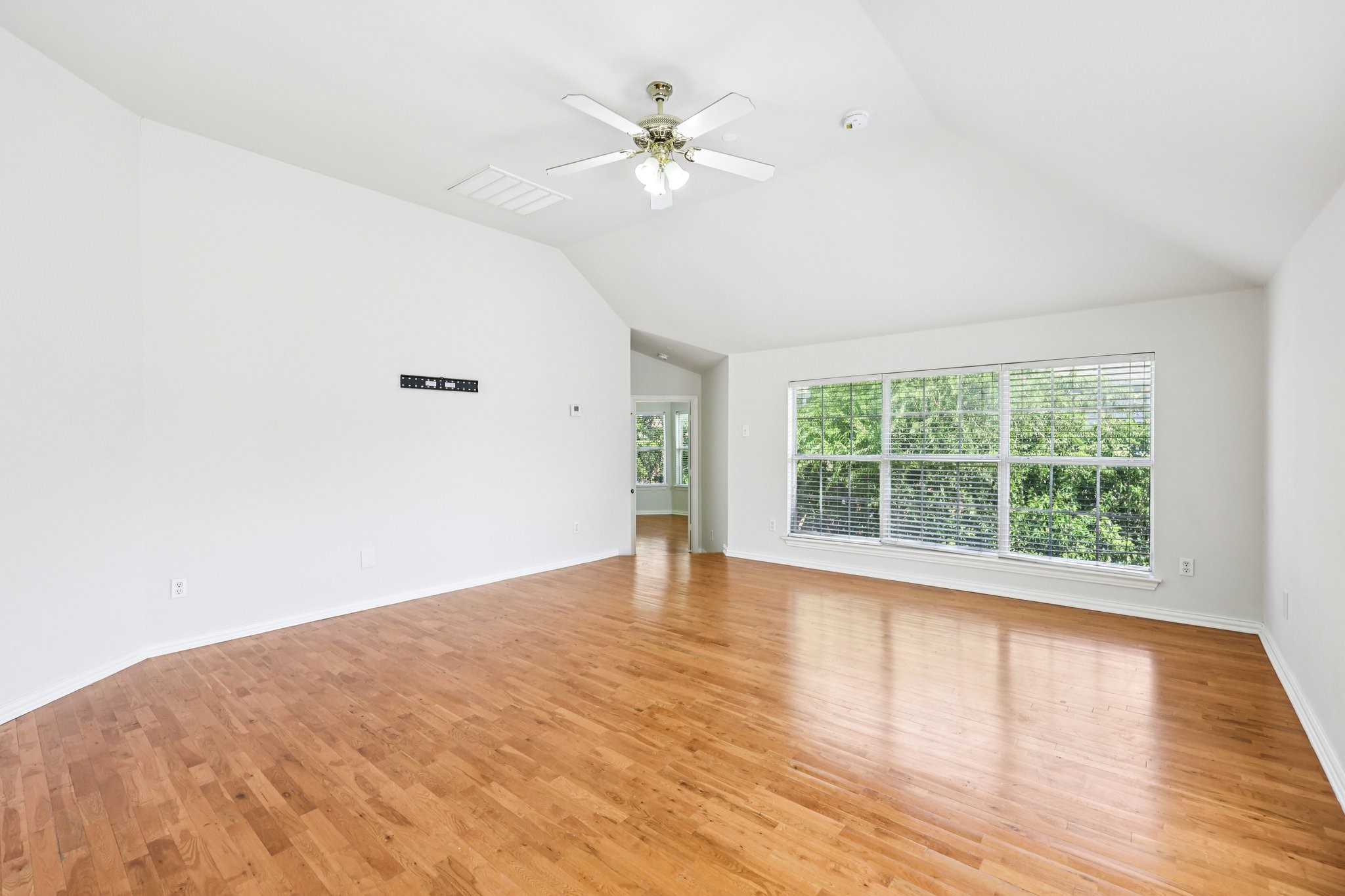 458 Richmond Street, Irving, TX, 75063