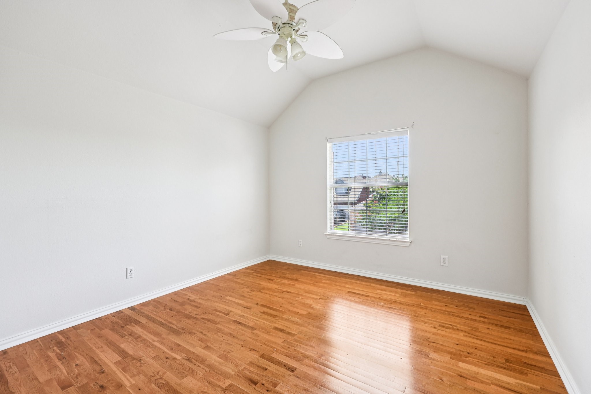 458 Richmond Street, Irving, TX, 75063