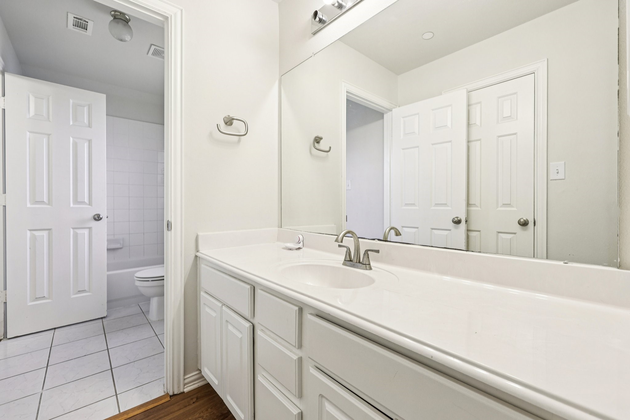 458 Richmond Street, Irving, TX, 75063