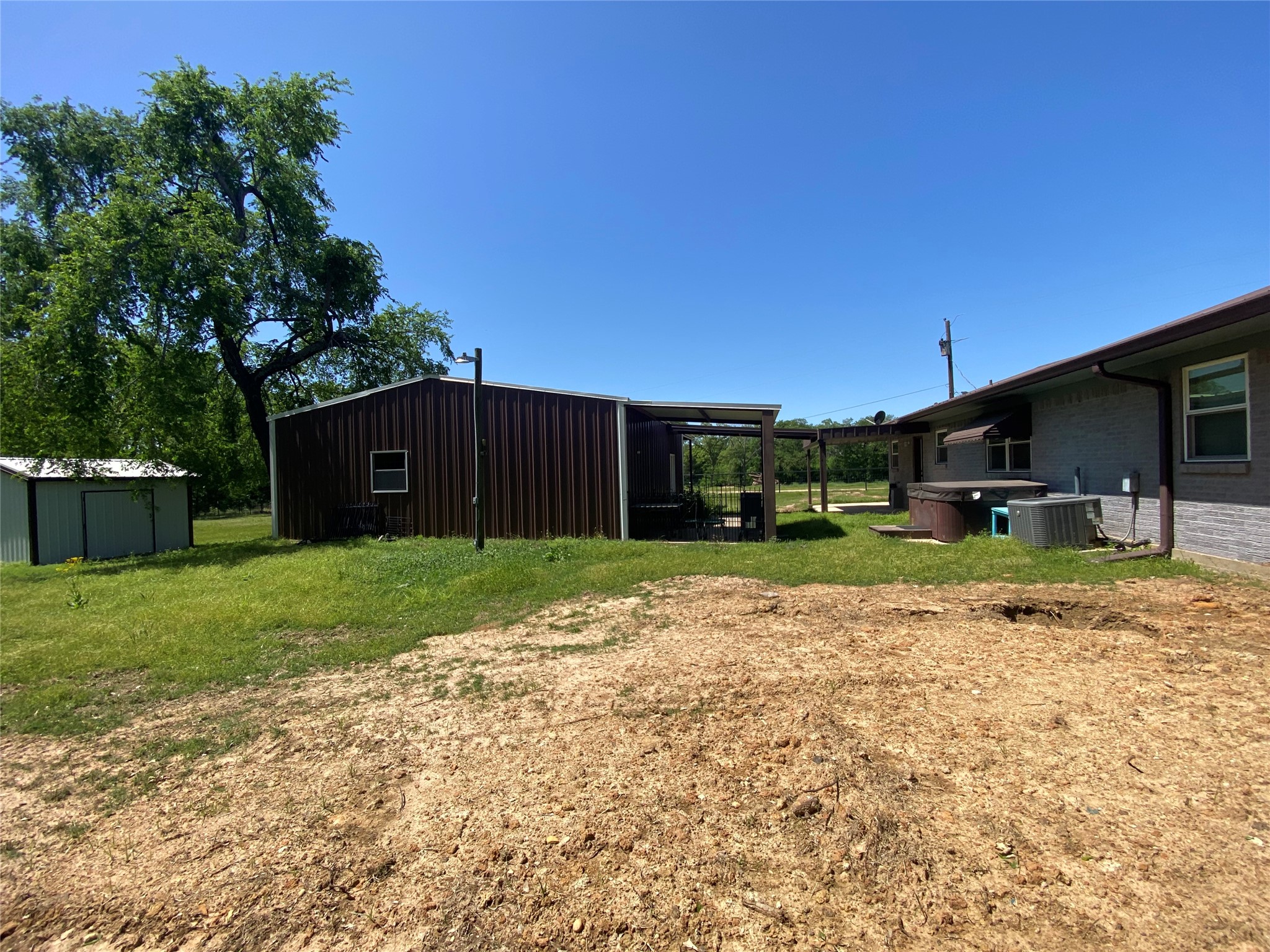 1410 E Royall Boulevard, Malakoff, TX, 75148