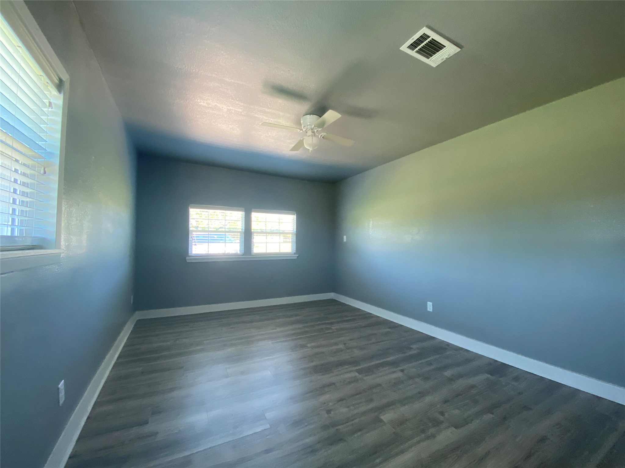 1410 E Royall Boulevard, Malakoff, TX, 75148