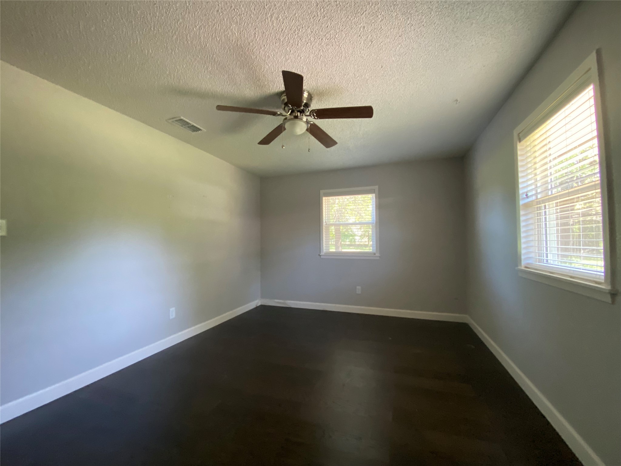 1410 E Royall Boulevard, Malakoff, TX, 75148