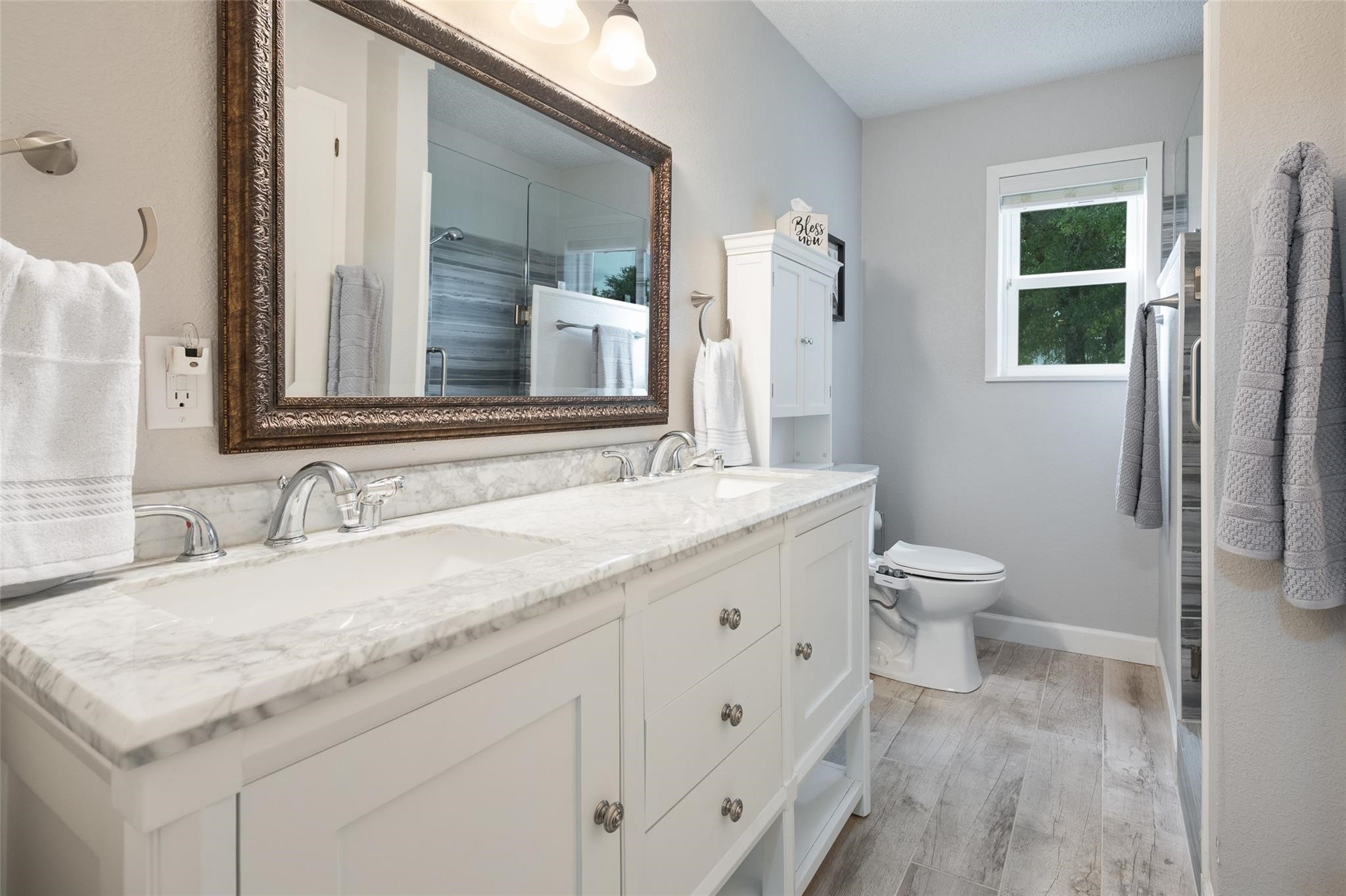 1410 E Royall Boulevard, Malakoff, TX, 75148