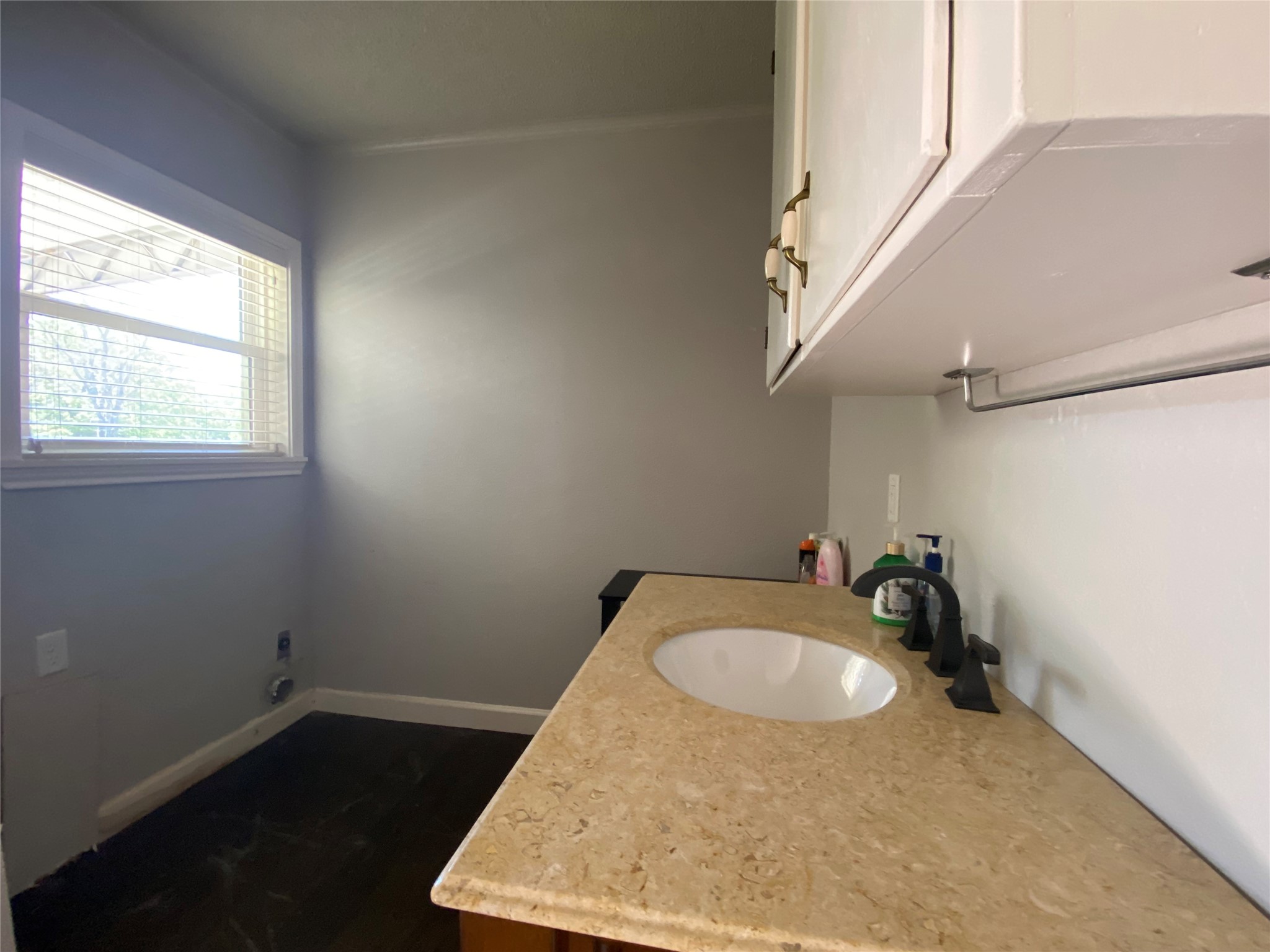 1410 E Royall Boulevard, Malakoff, TX, 75148