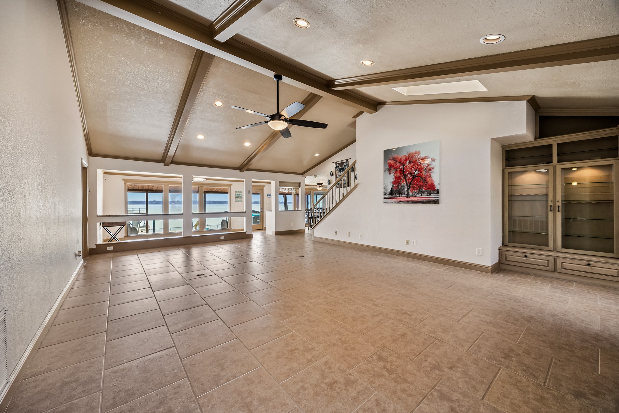 Property photo 04 of 18409 Shore Drive, Kemp, TX 75143 | MLS #21227880
